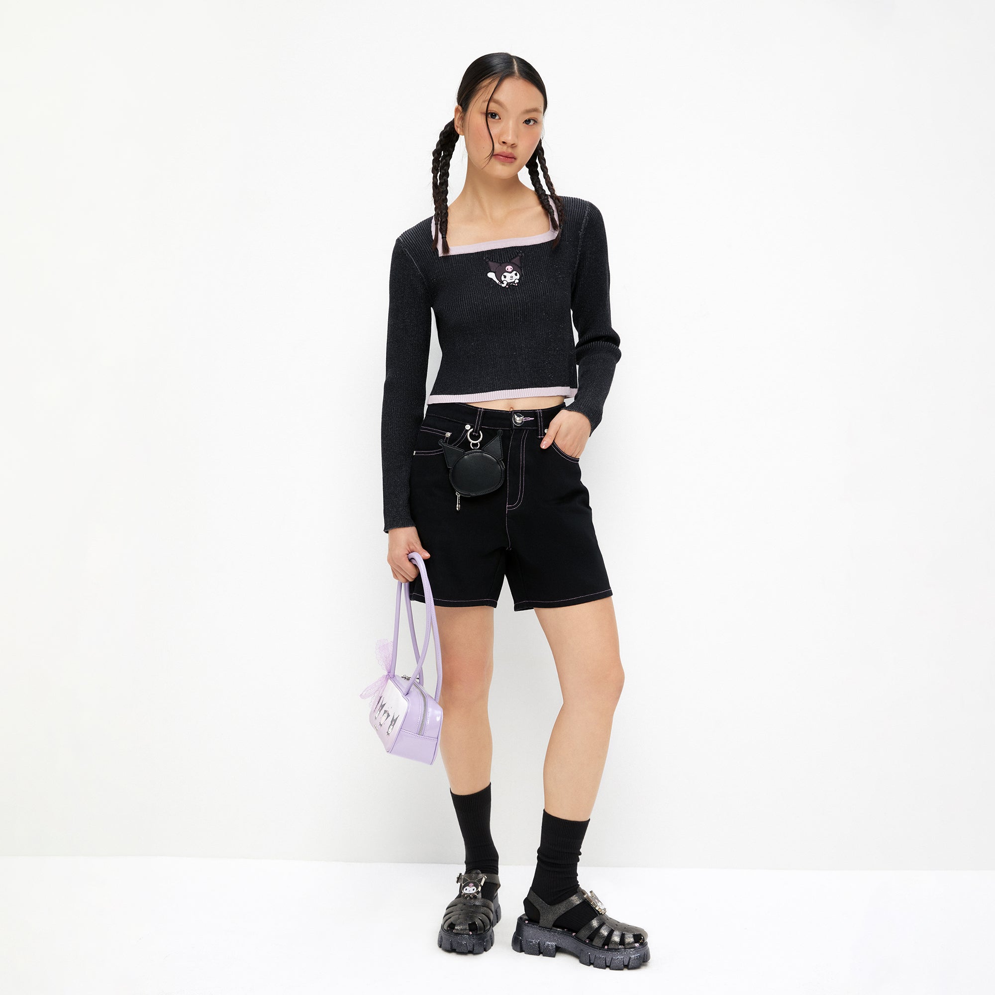 เสื้อแขนยาวผ้าริบปักลายการ์ตูน Kuromi Black