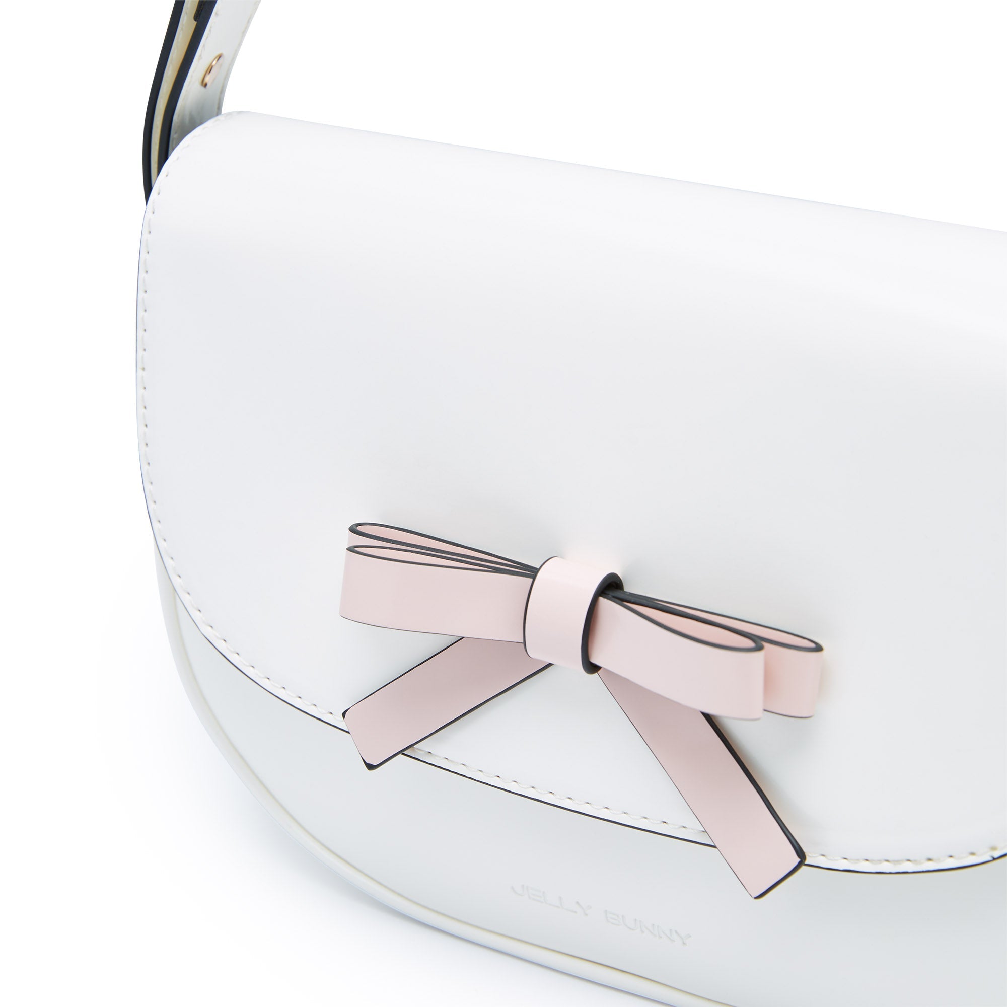 กระเป๋าสะพายไหล่ Bisha White