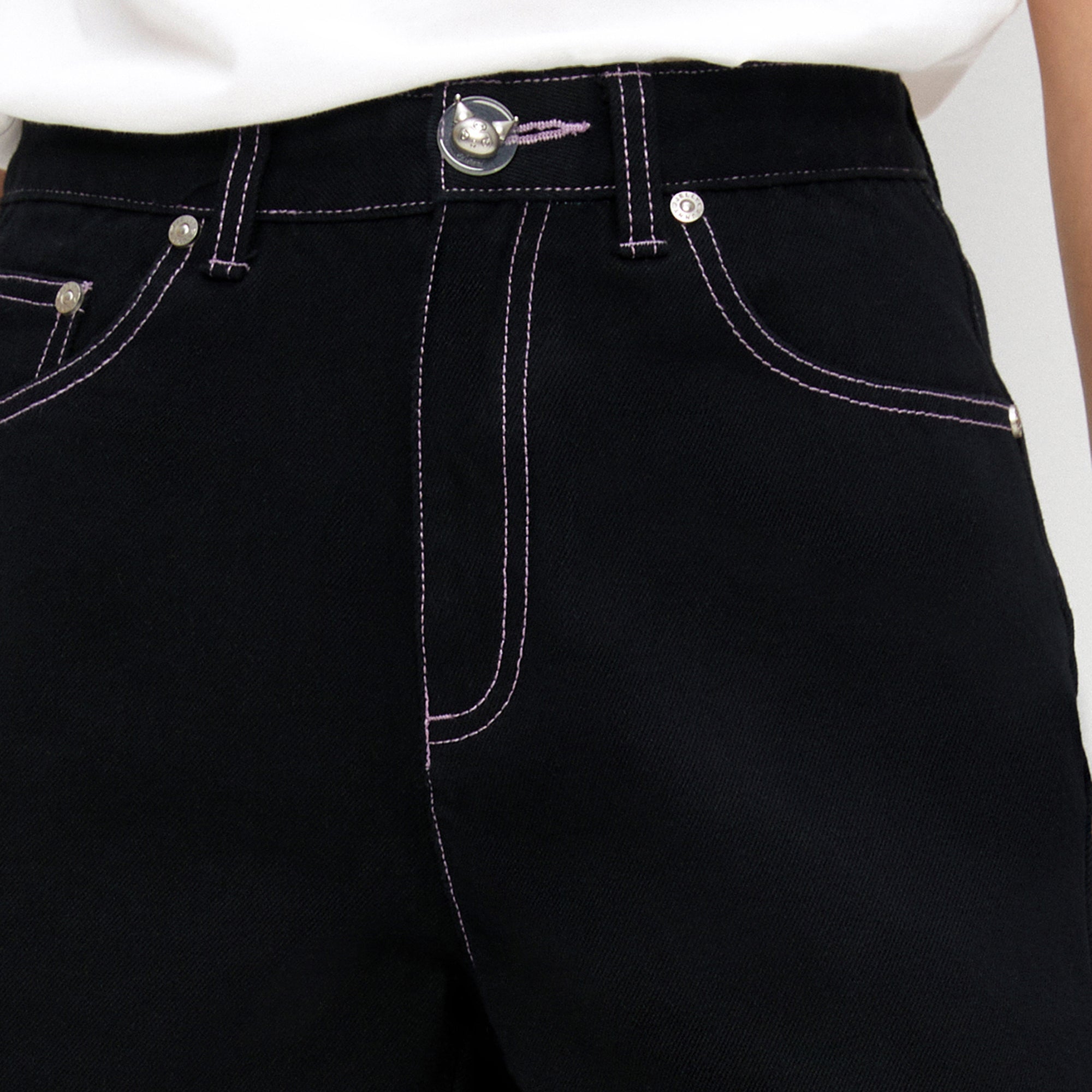 Kuromi Contrast Stitch Shorts Black