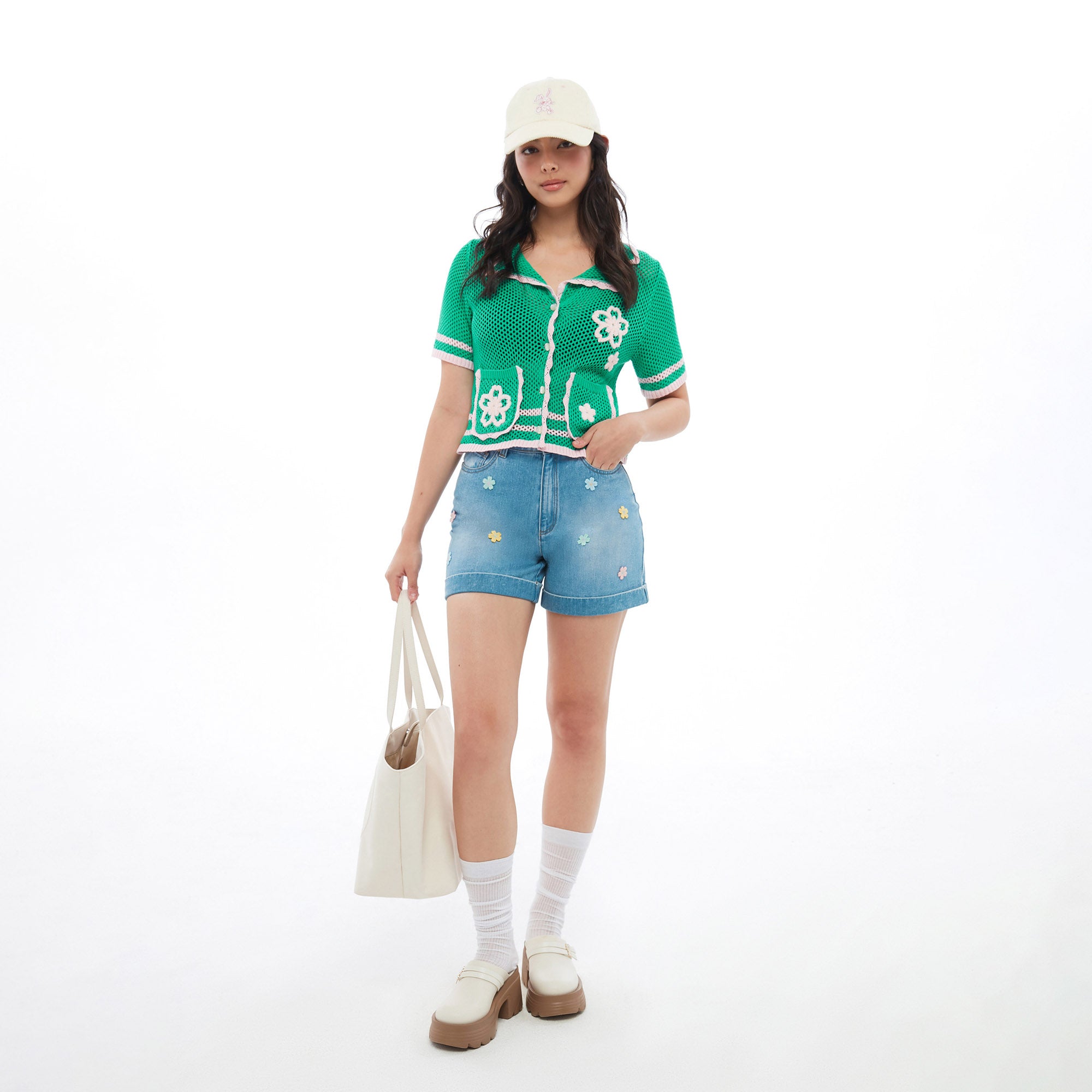 เสื้อถักแขนสั้นปักลายดอกซากุระ Green