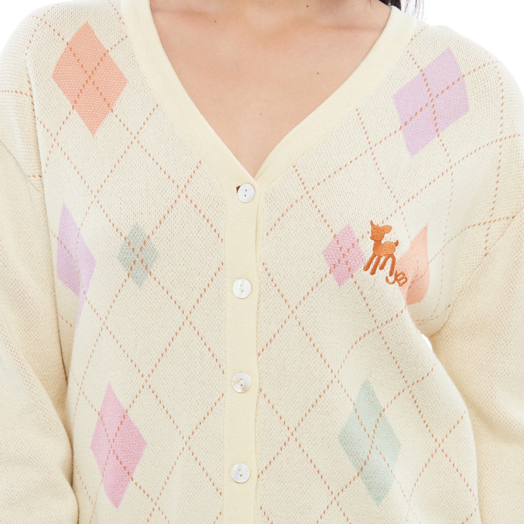 เสื้อคาร์ดิแกนปักลายกวาง Cream