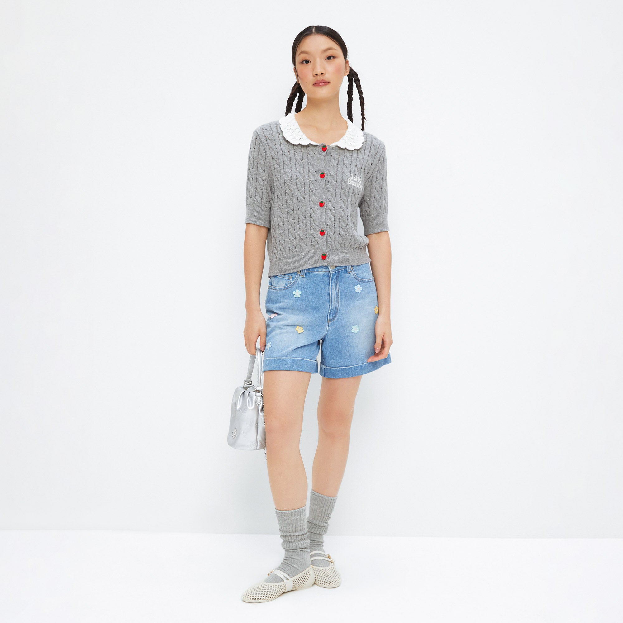 Short Sleeve Knit Top With Knit Scallop Collar Grey