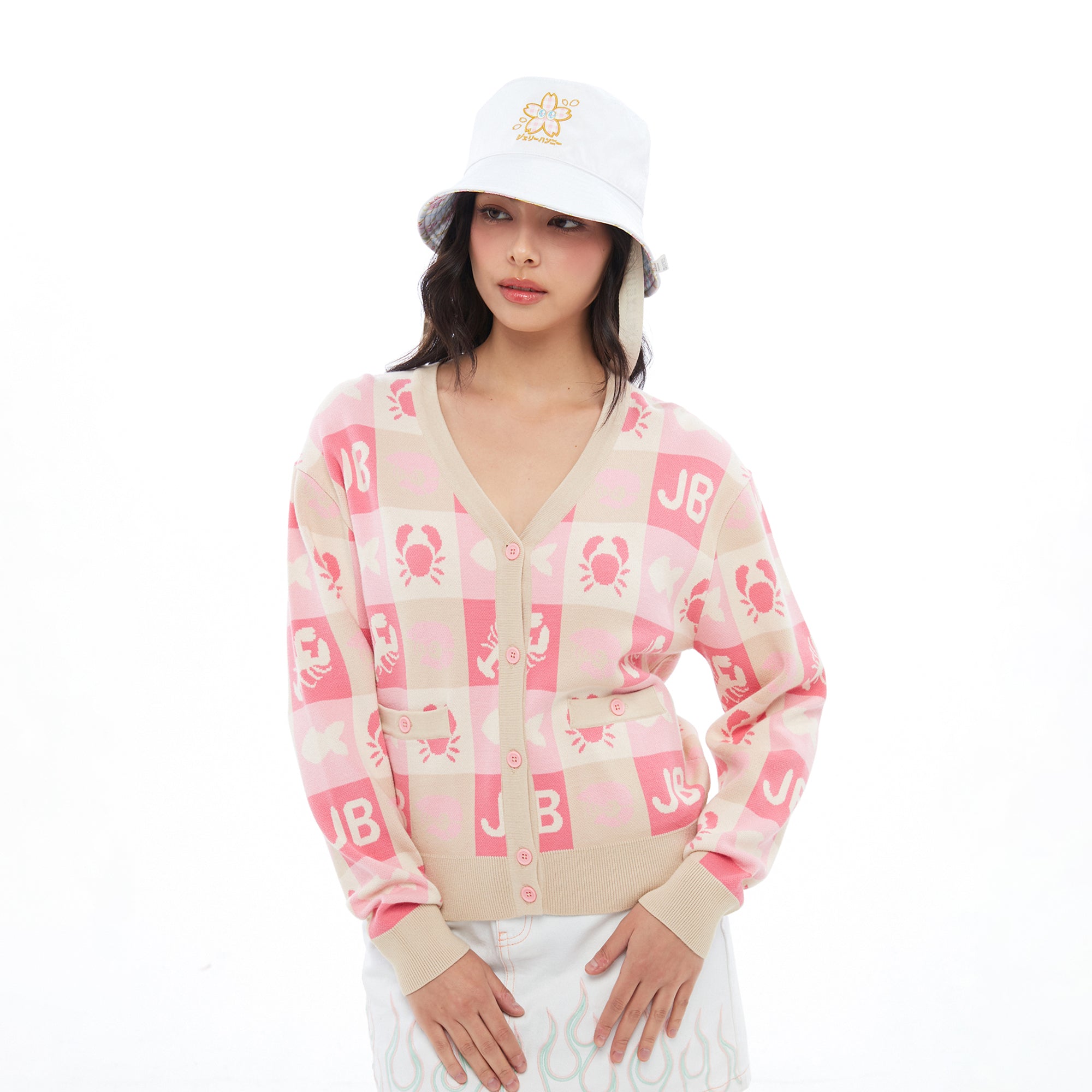 เสื้อคาร์ดิแกนแขนยาวปักลาย