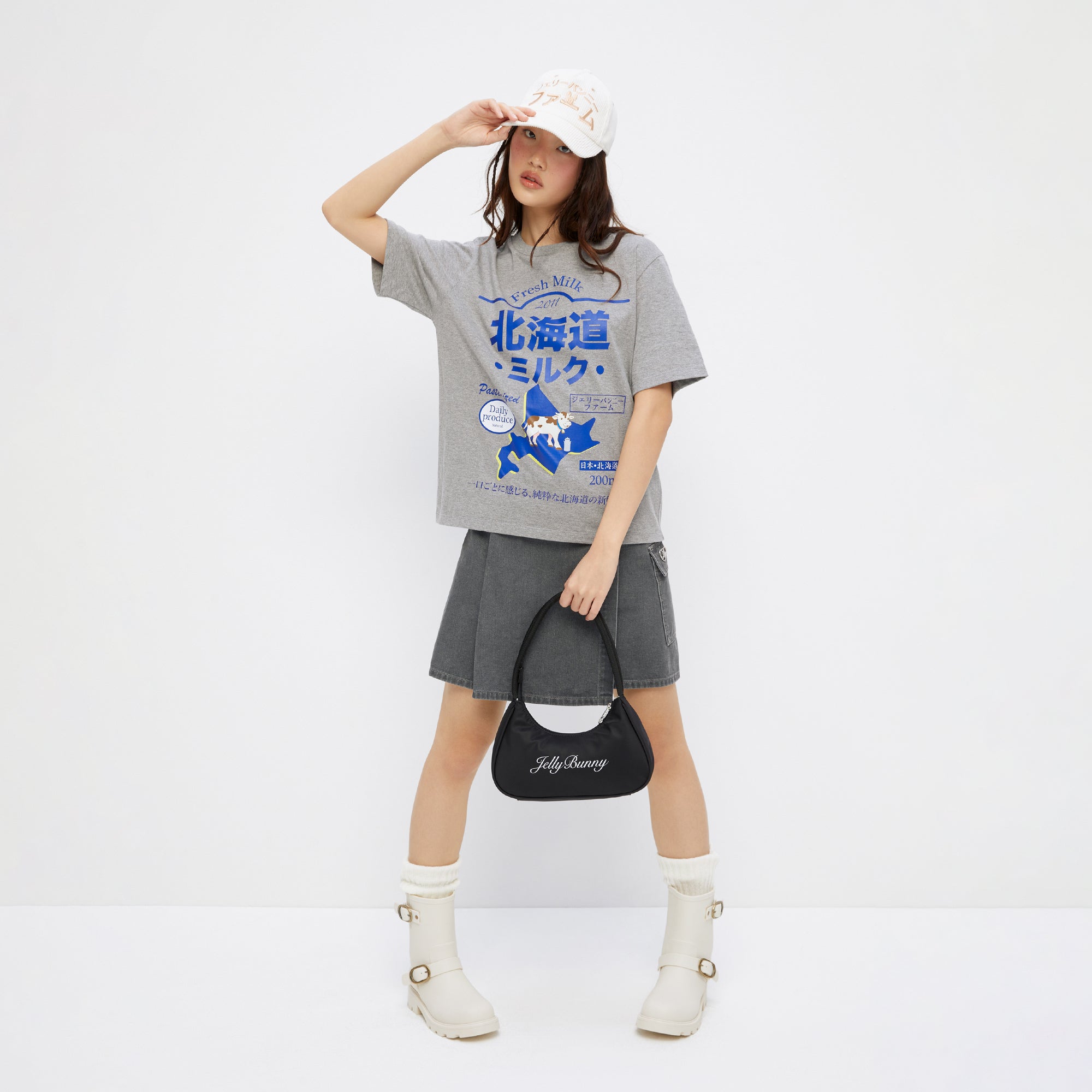 เสื้อยืดแขนสั้นพิมพ์ลาย Fresh Milk