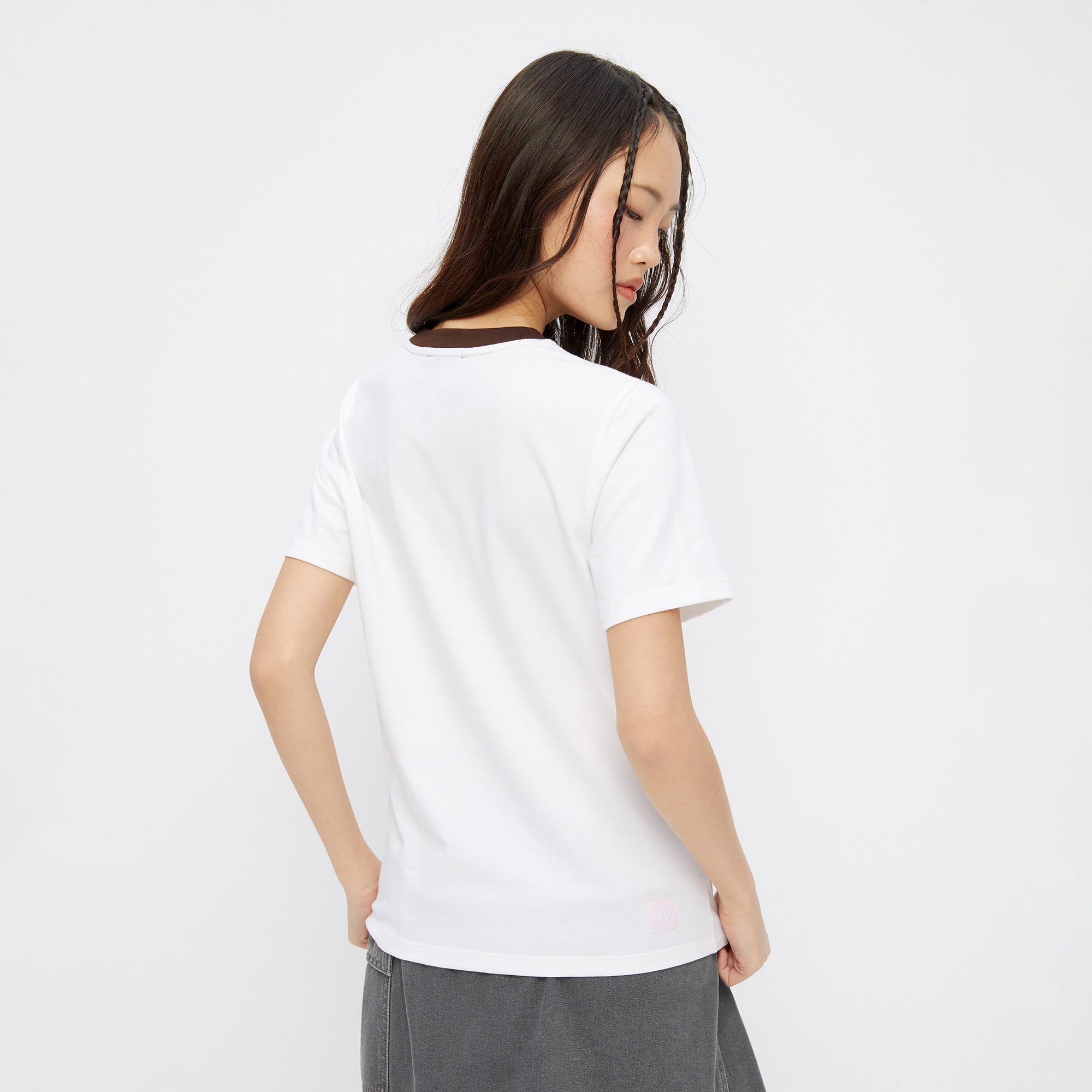 เสื้อยืดพิมพ์ลาย Leopard Jerme White