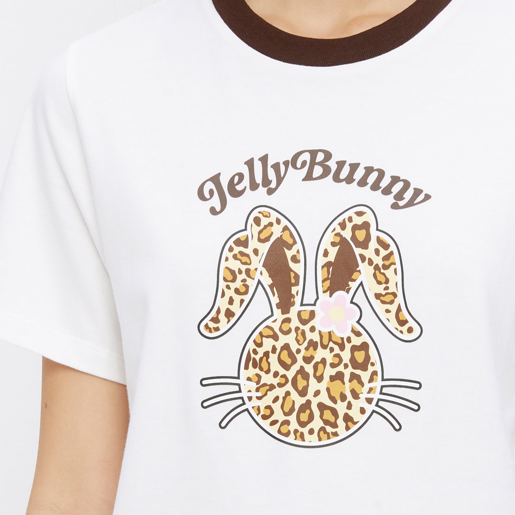 เสื้อยืดพิมพ์ลาย Leopard Jerme White