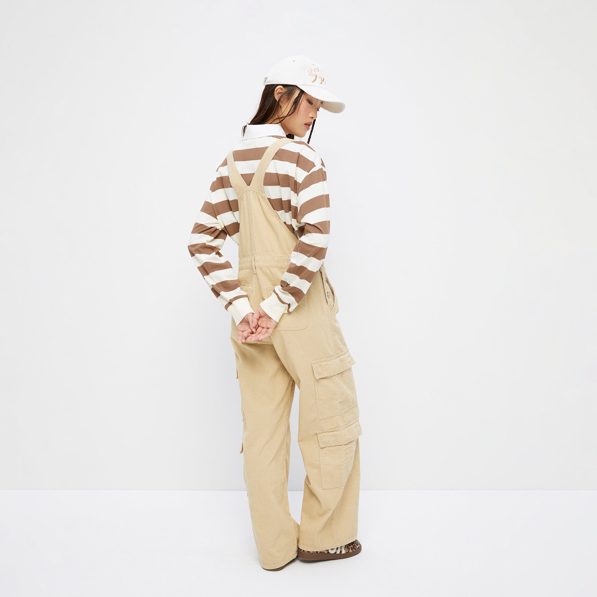 ชุดเอี๊ยมเบสิคผ้าชิโน่ Beige
