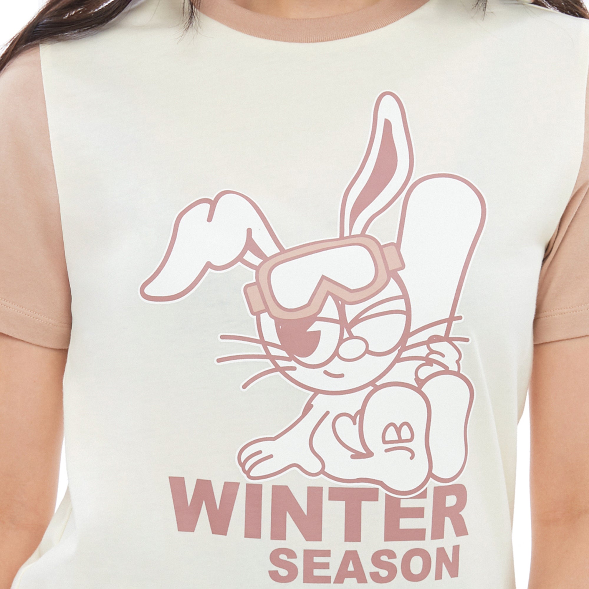 เสื้อยืดแขนสั้นพิมพ์ลาย Cream