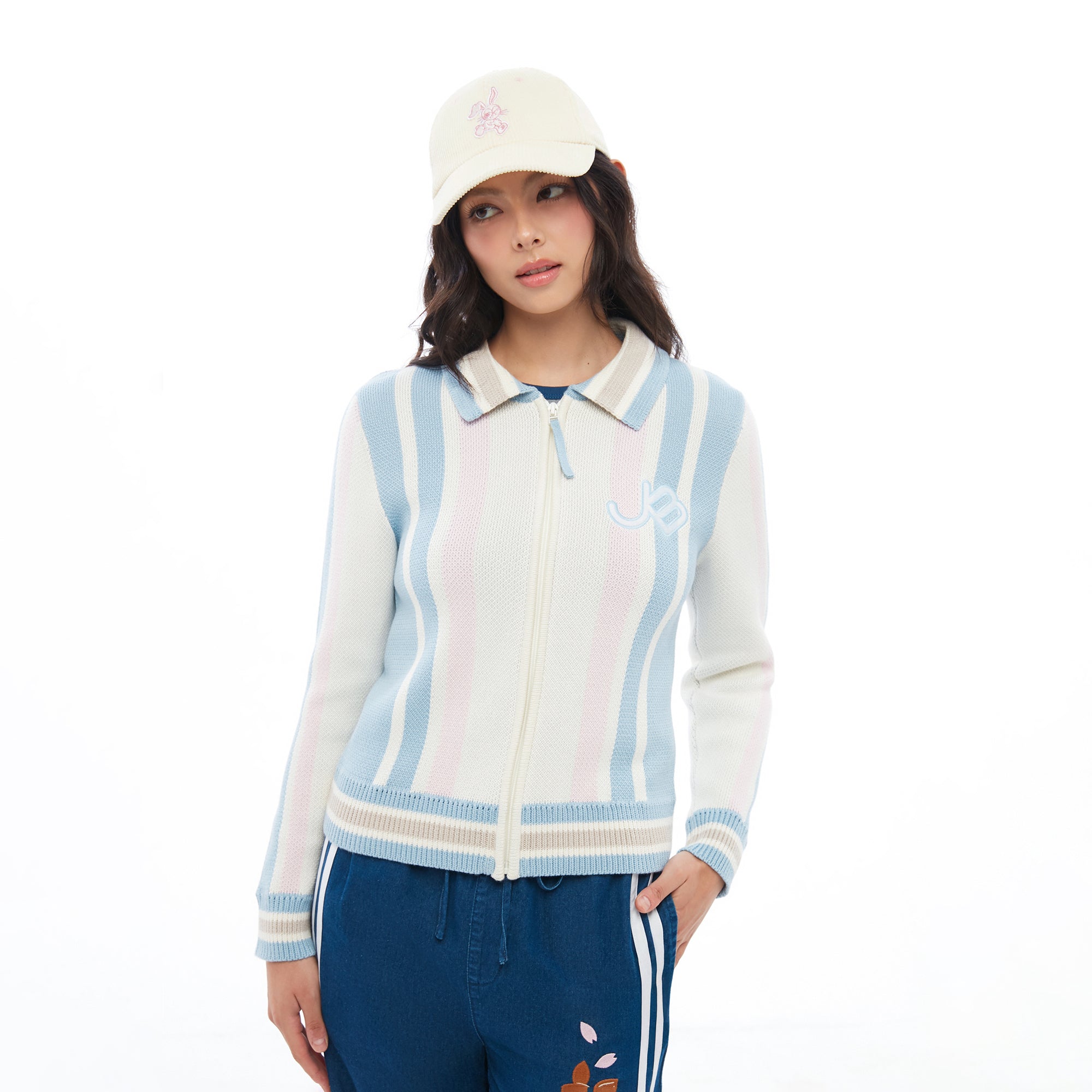 แจ็คเก็ตผ้านิตปักลายแต่งซิป Multi Color