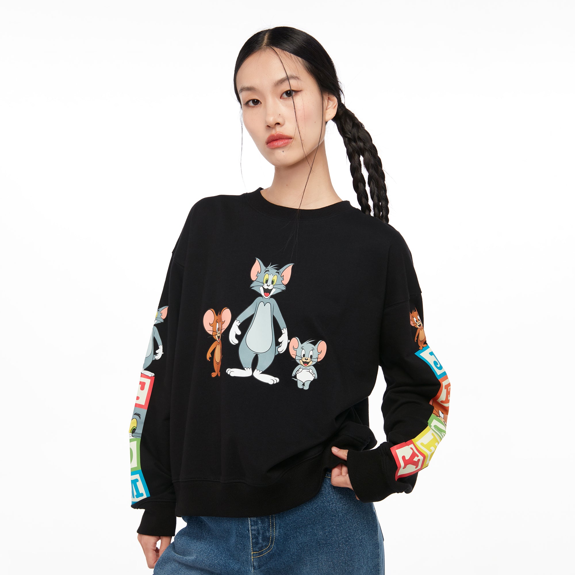 เสื้อพูลโอเวอร์พิมพ์ลาย Tom and Jerry Black