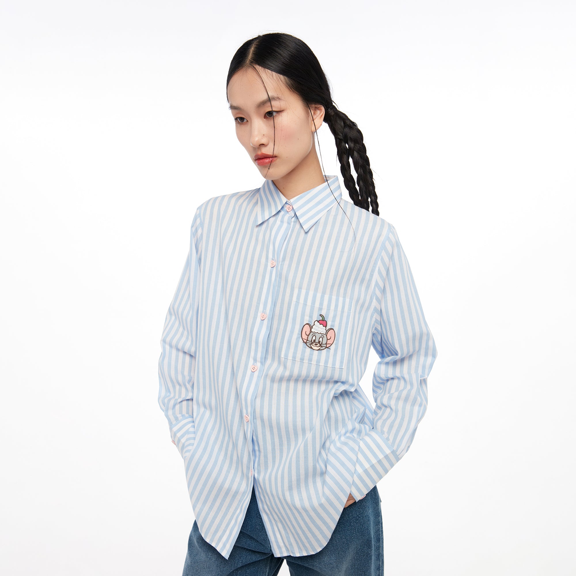 เสื้อเชิ้ตแขนยาวลายทางปักลาย Tom and Jerry Blue