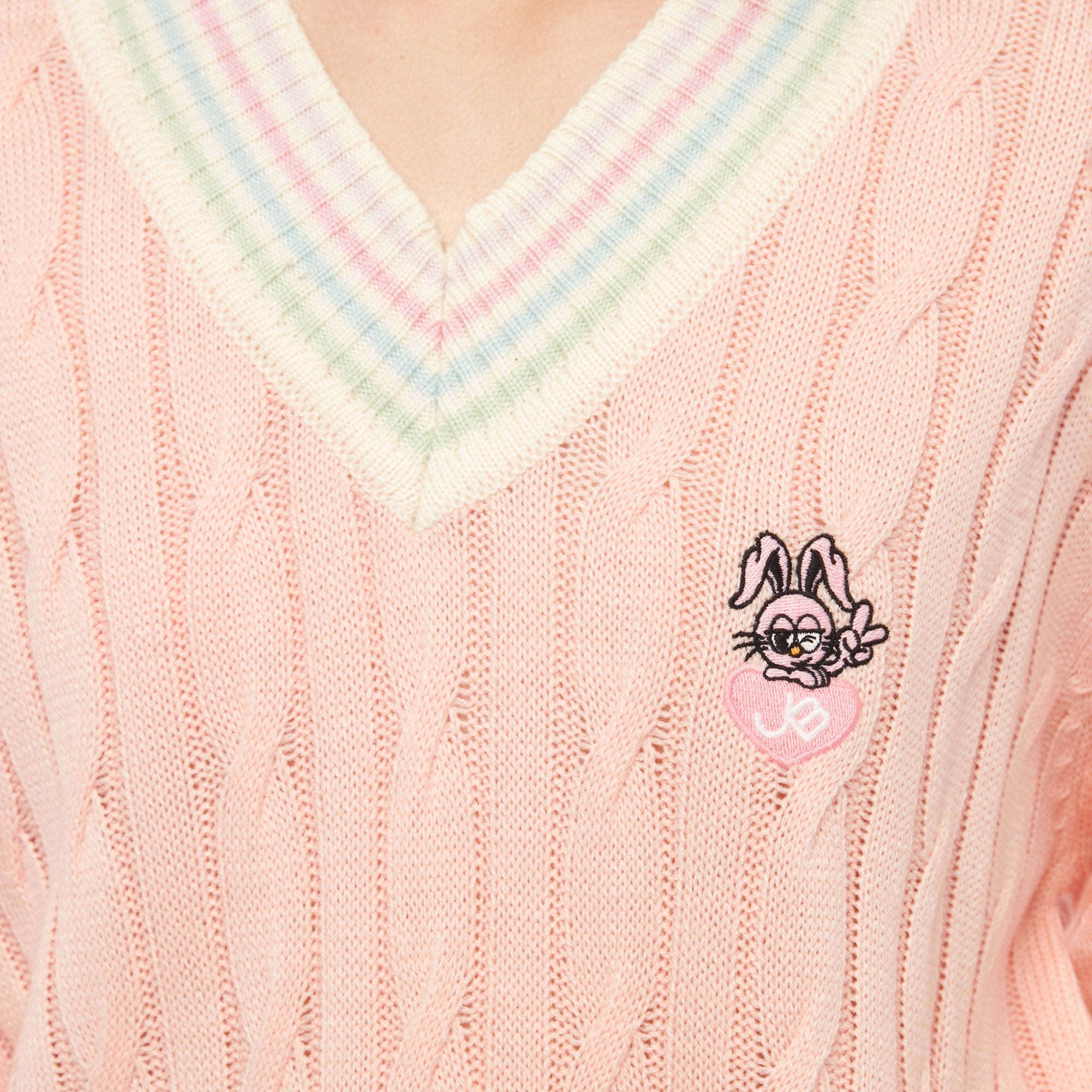 เสื้อพูลโอเวอร์เคเบิลนิตแขนยาวปักโลโก้ Pink