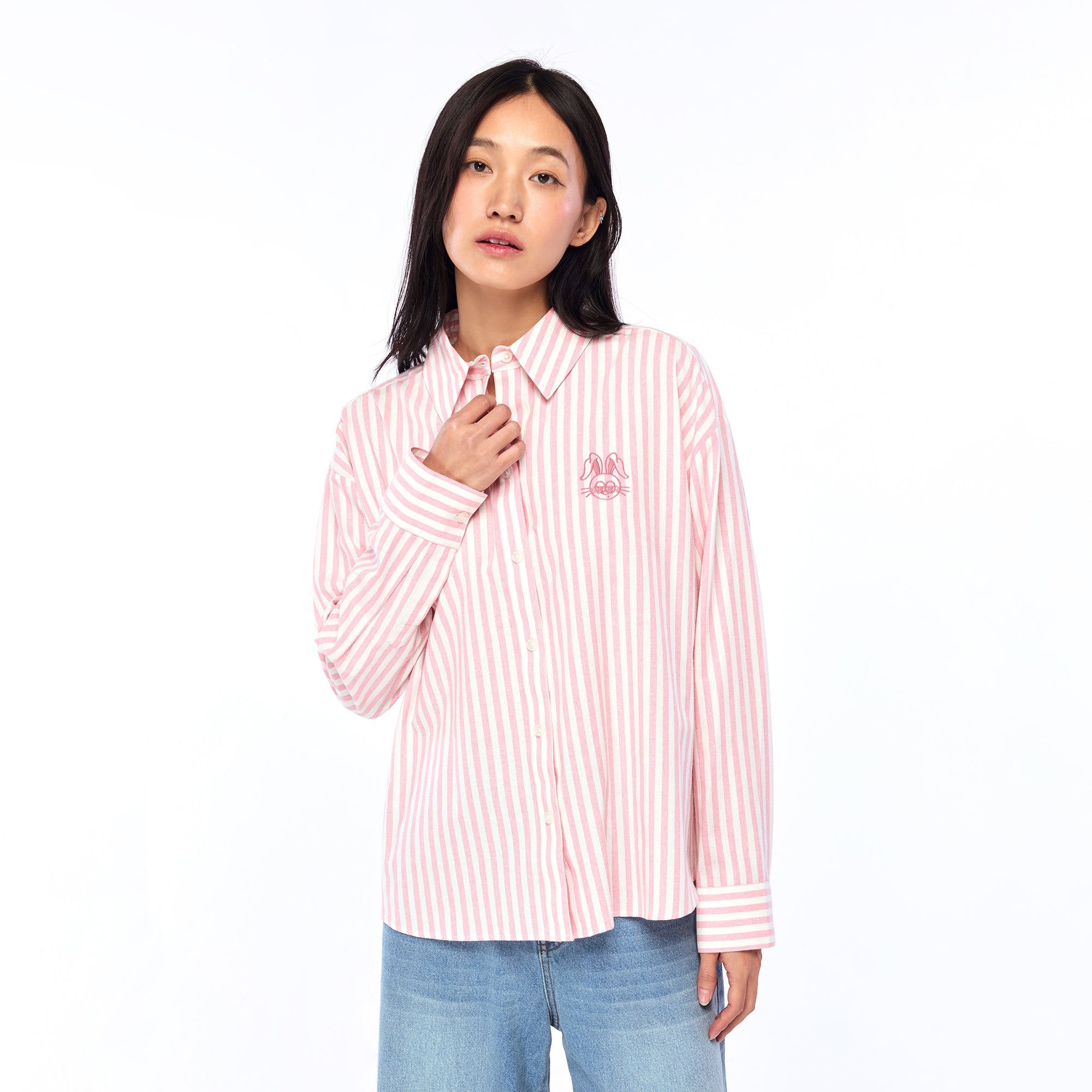 เสื้อเชิ้ตลายทางปักลาย Jerme Pink