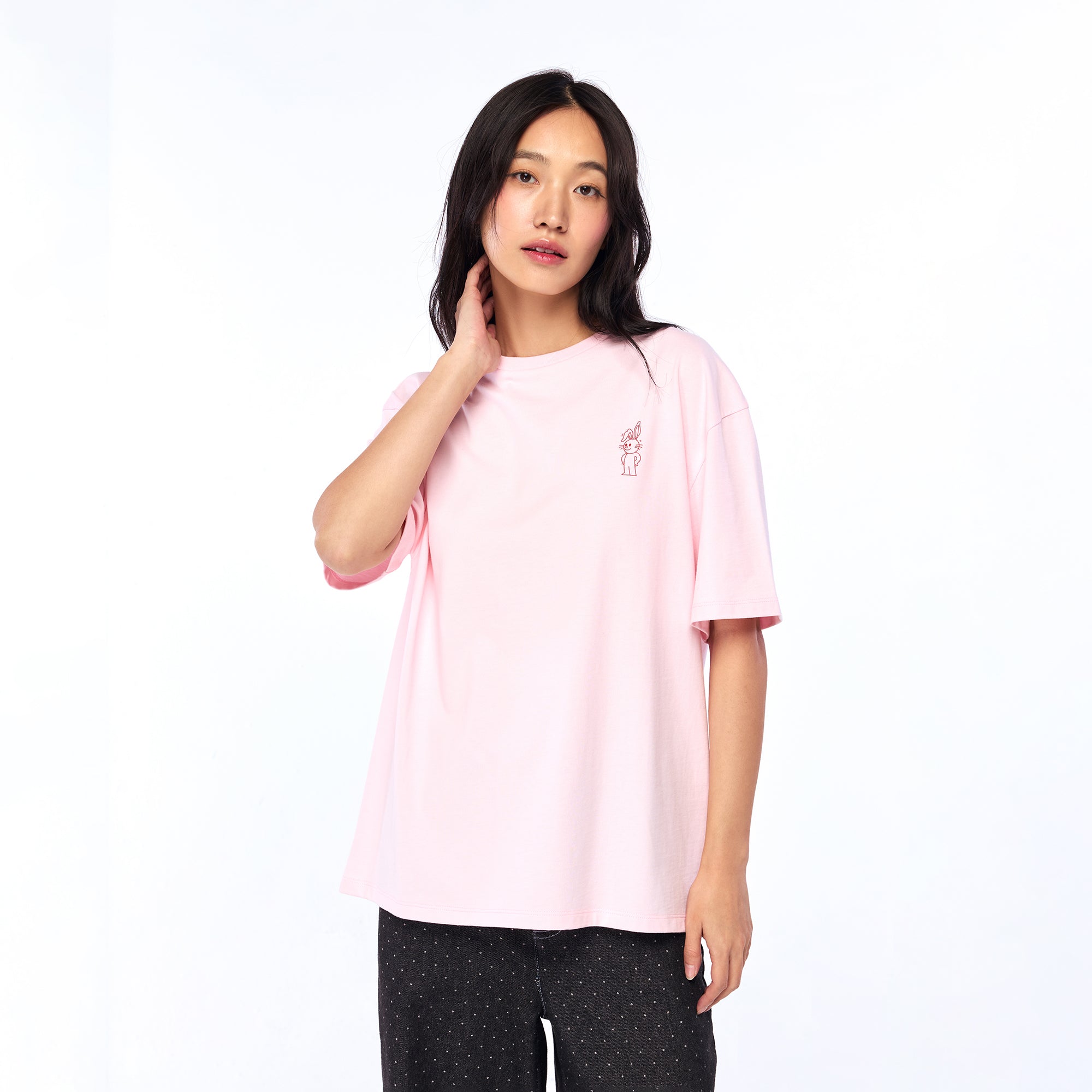 เสื้อยืดแขนสั้นปักโลโก้หัวใจ Pink