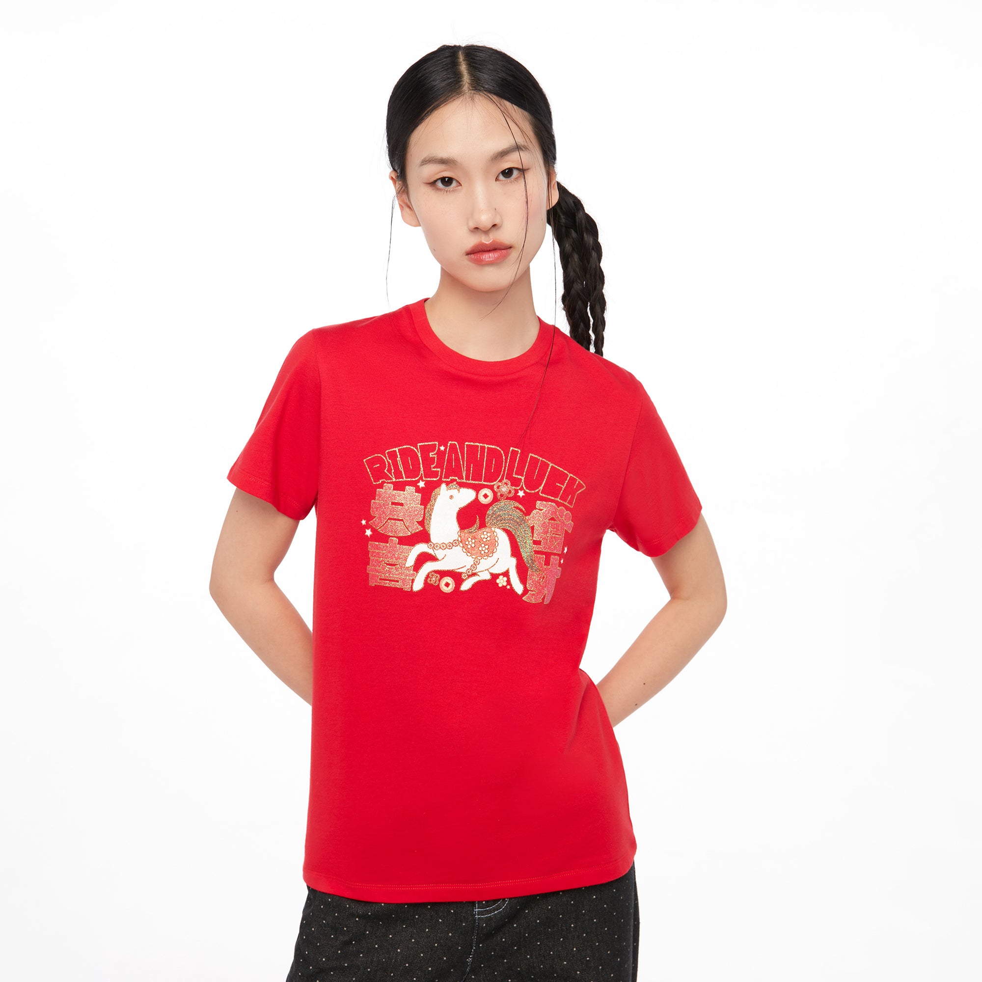 เสื้อยืดแขนสั้นพิมพ์ลาย Red