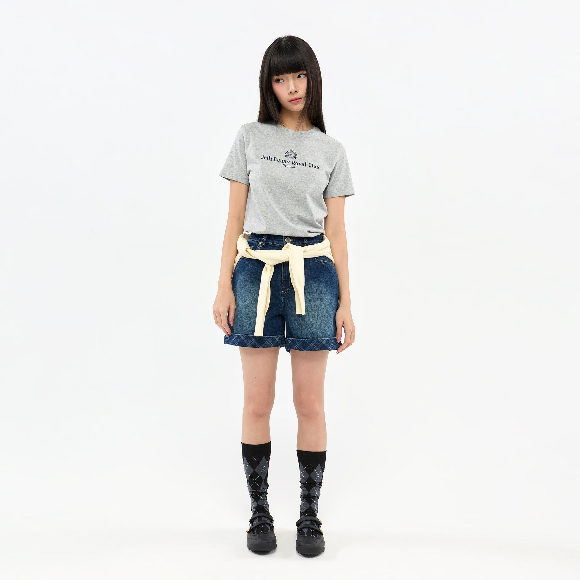 เสื้อยืดแขนสั้นลายพิมพ์ Royal Club
Grey