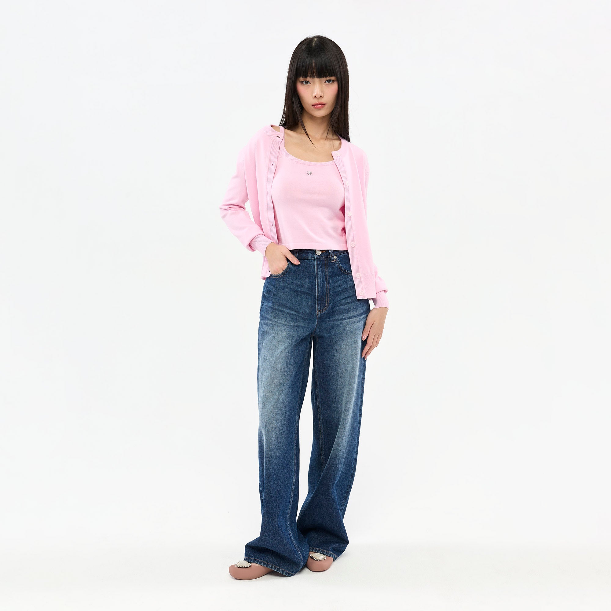 เซ็ตคาร์ดิแกนถักและเสื้อกล้ามถัก Pink