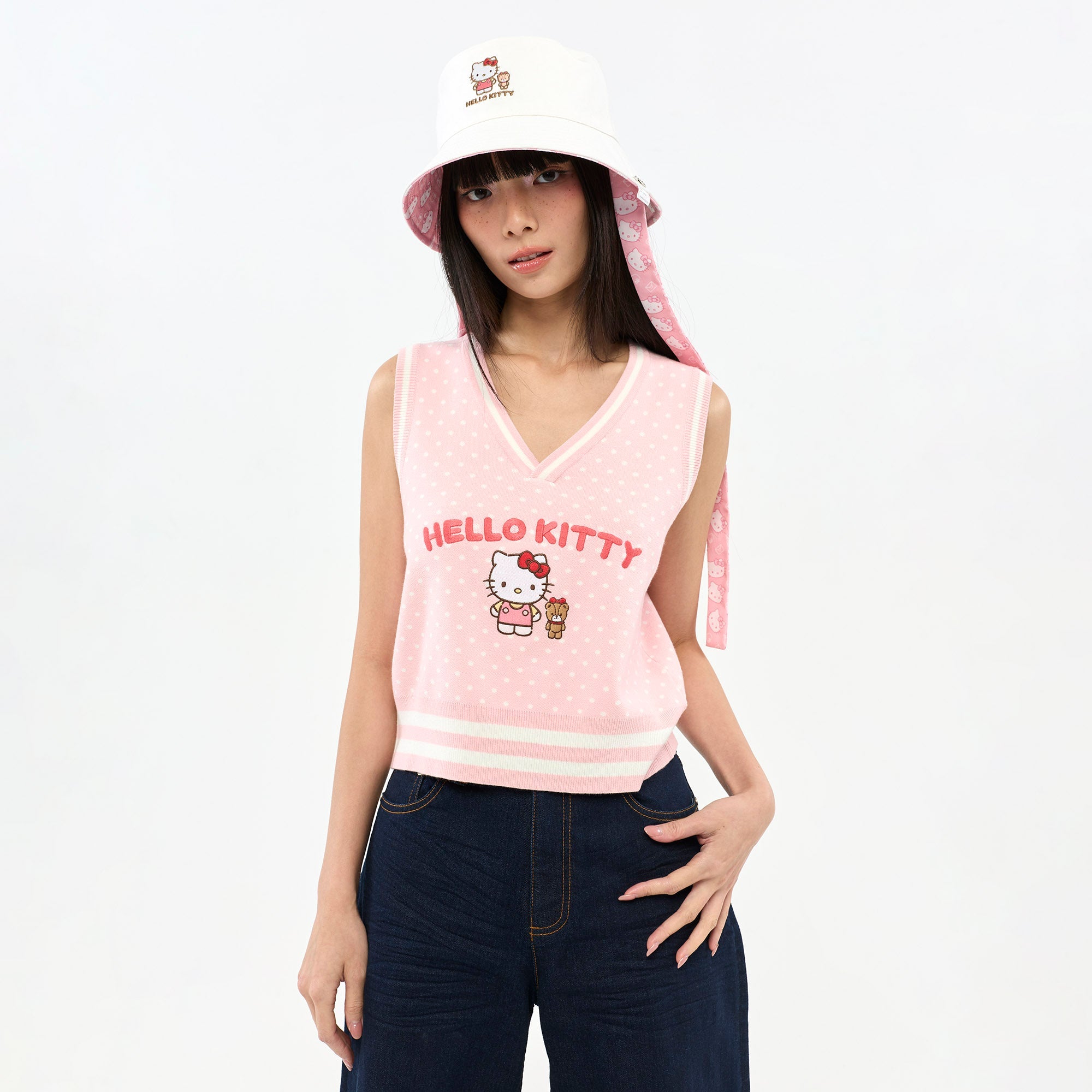 เสื้อกั๊กผ้าถักลายจุด Hello Kitty Pink