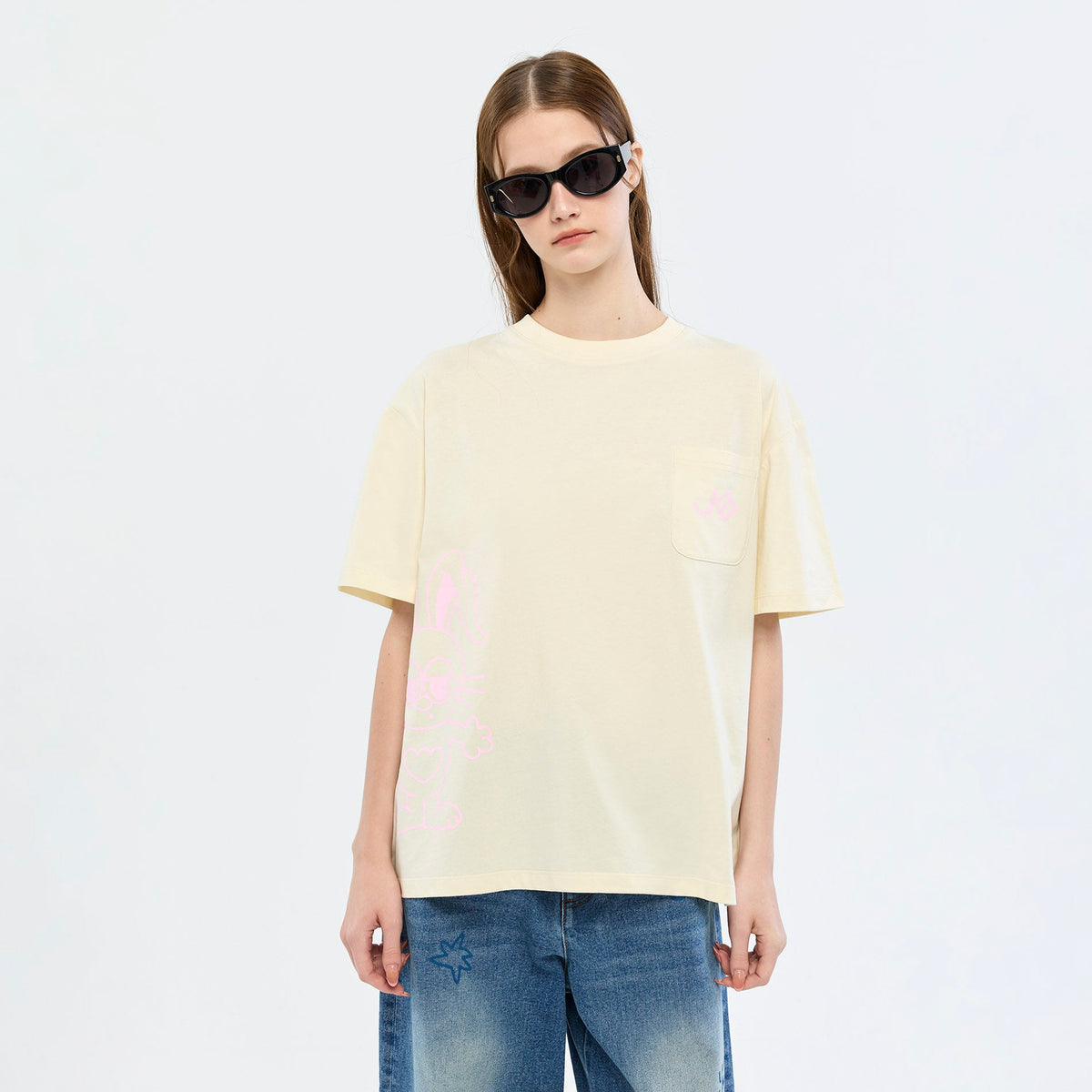 เสื้อยืดลาย Jeremy Bunny Sketch Cream