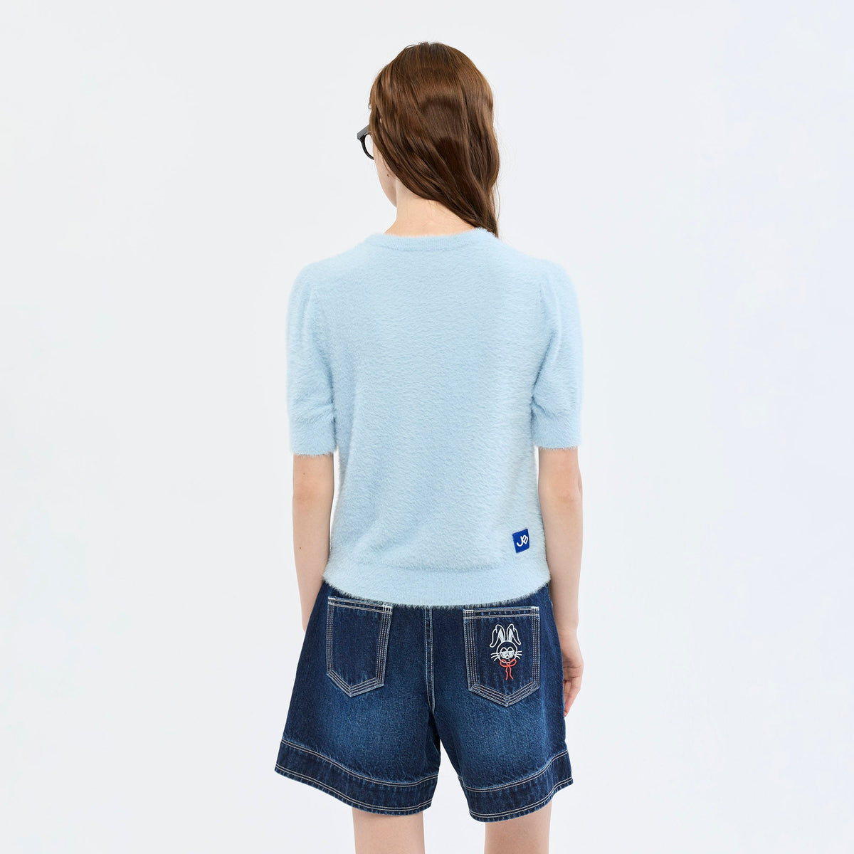 เสื้อยืดลายกราฟิก Blue