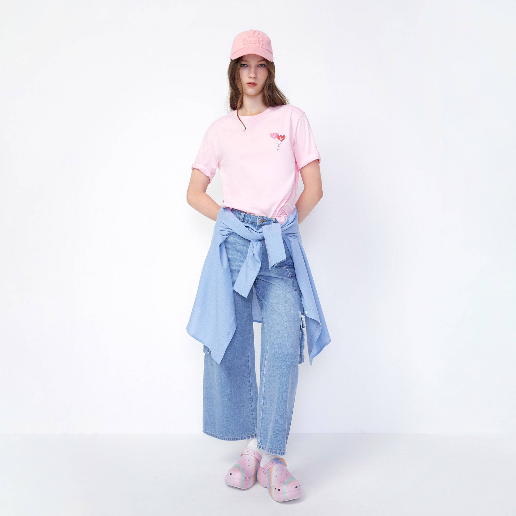 Classic Bunny And Friends With Balloon Tee Pink - Jelly Bunny Thailand Official Online Store