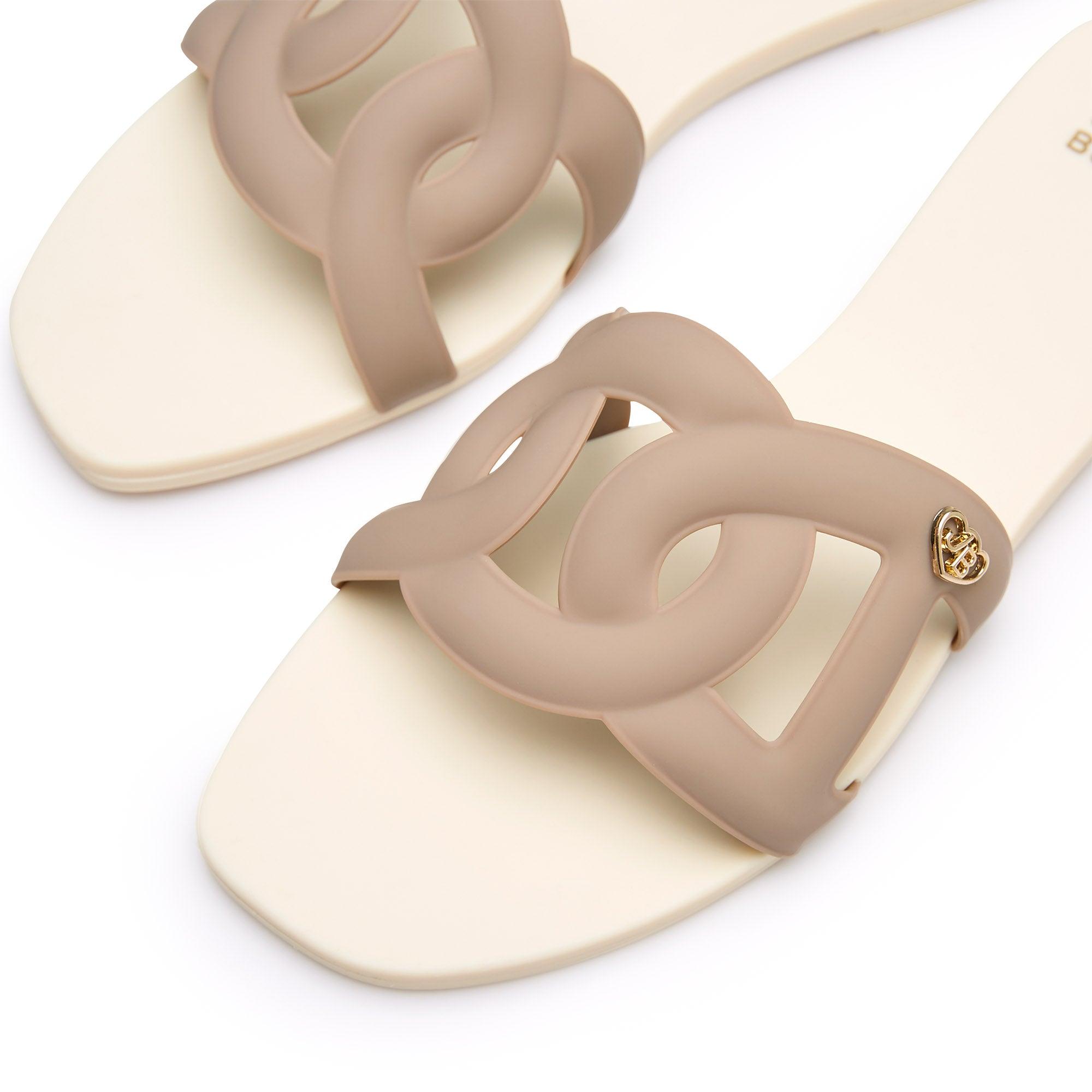 Grase Two Tone Flat Sandals Off-White - Jelly Bunny Thailand Official Online Store