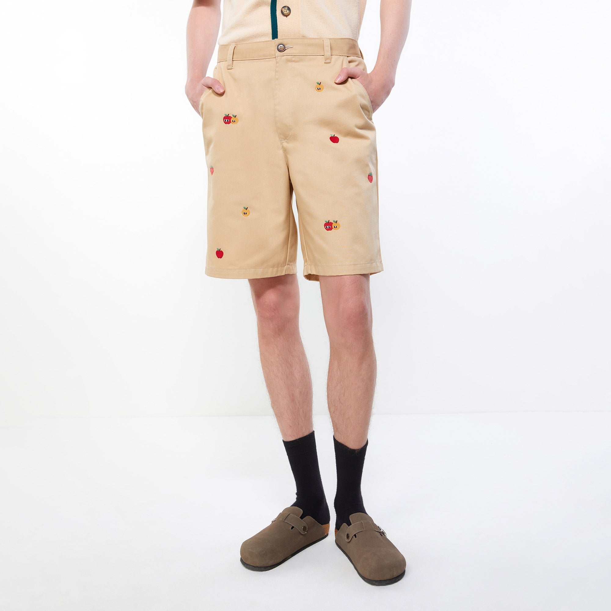 Berry Apple Tailored Shorts Beige