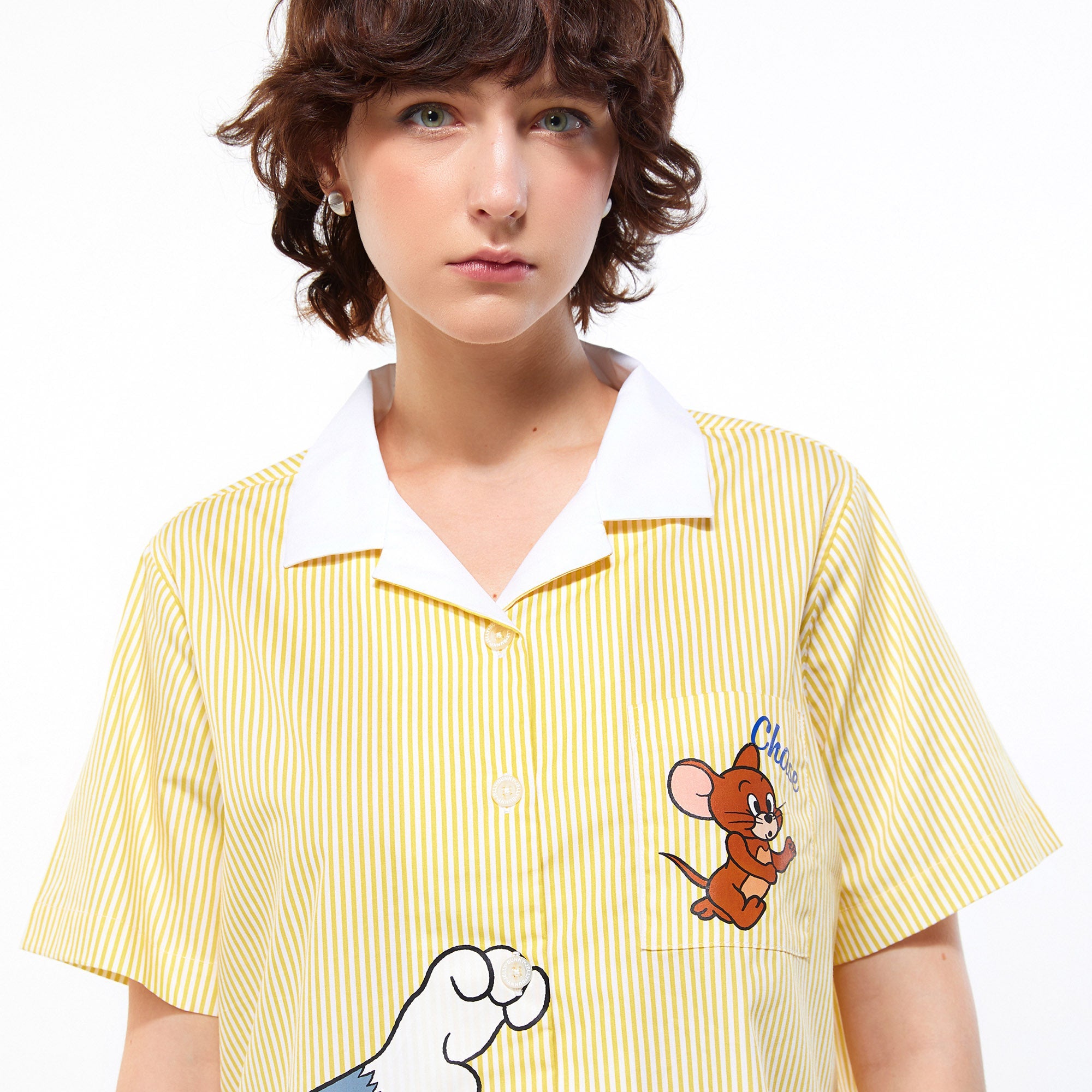 Tom&Jerry Chase Scene Stripe Bowling Shirt Yellow