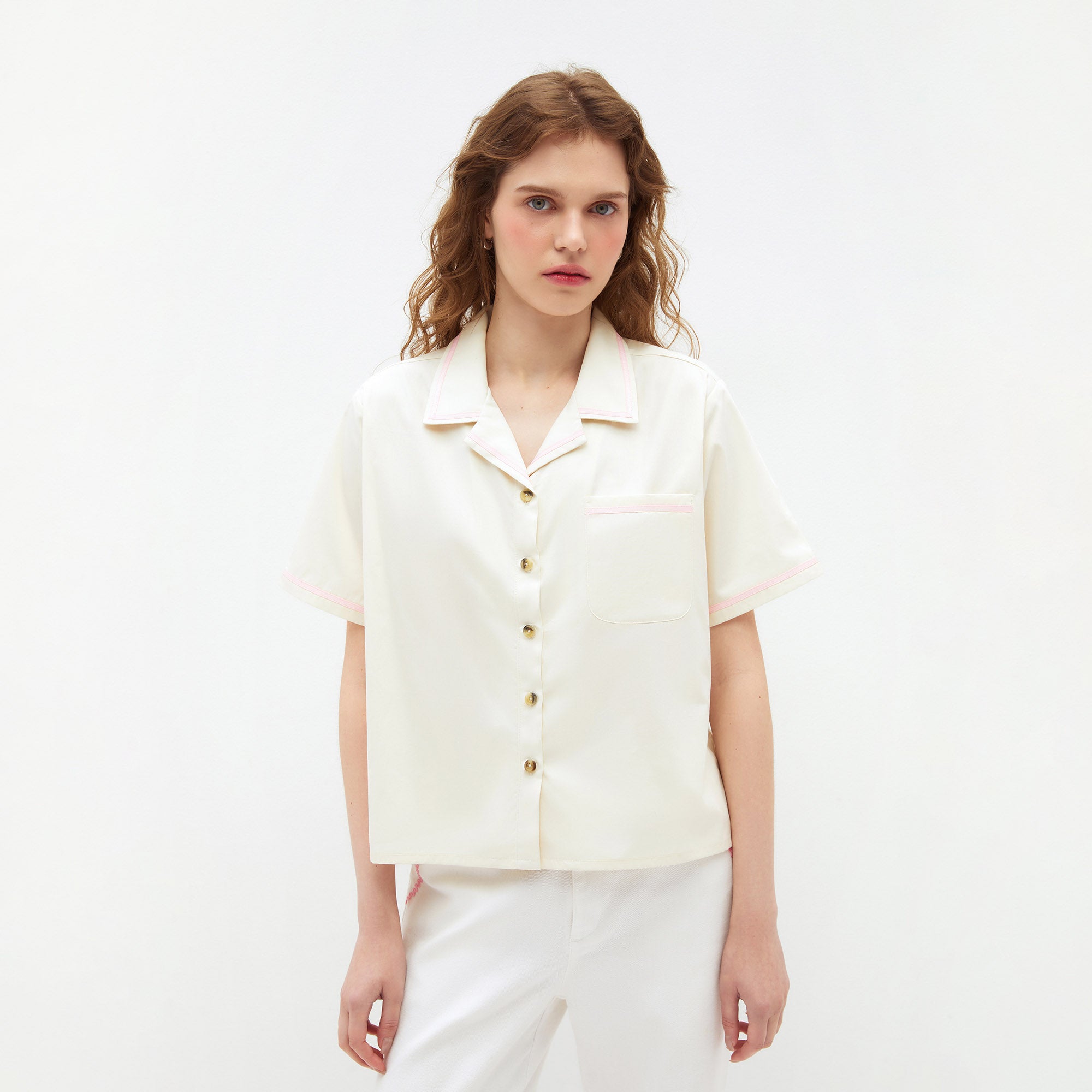 Short-Sleeve Button-Up Shirt with Contrast Trim