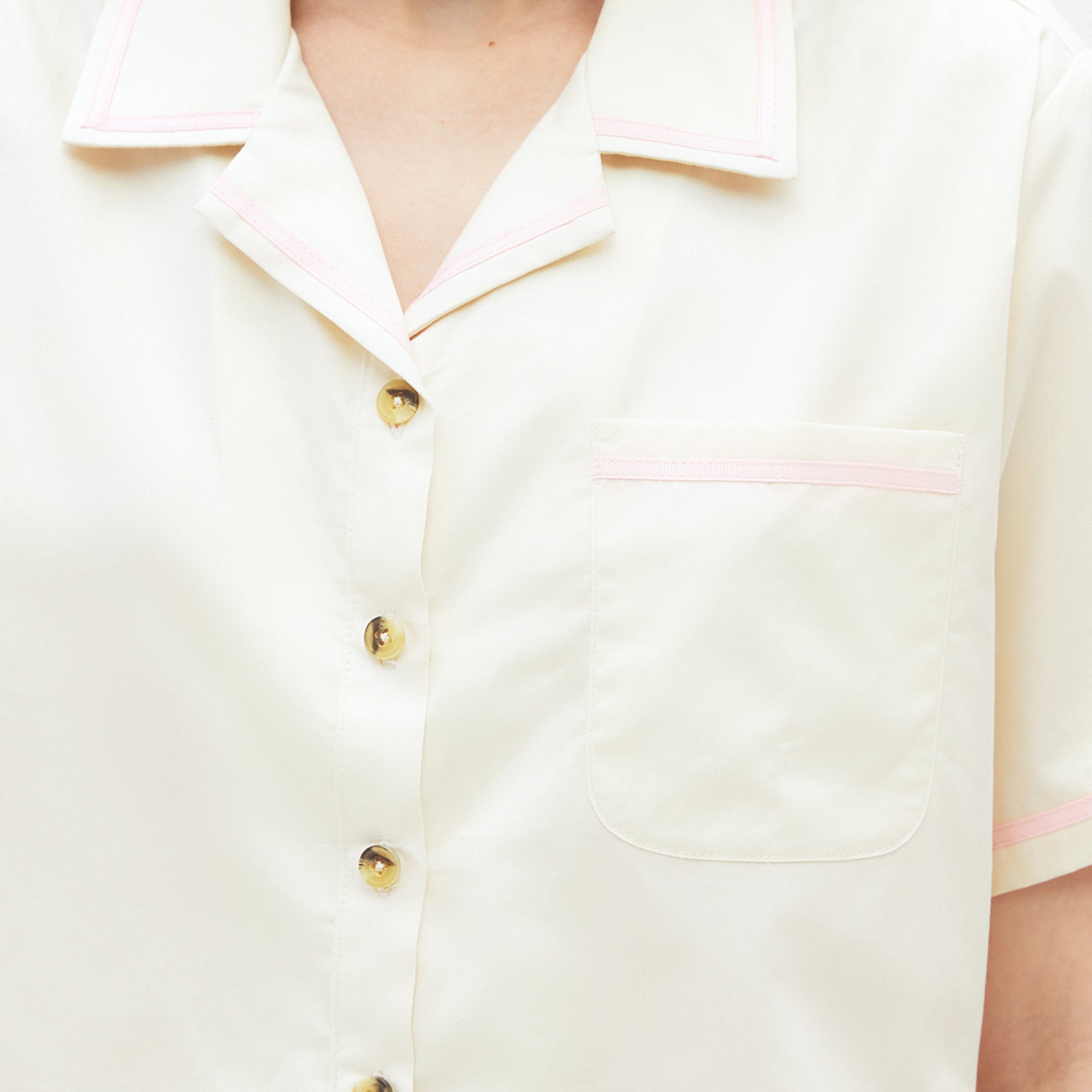 Short-Sleeve Button-Up Shirt with Contrast Trim