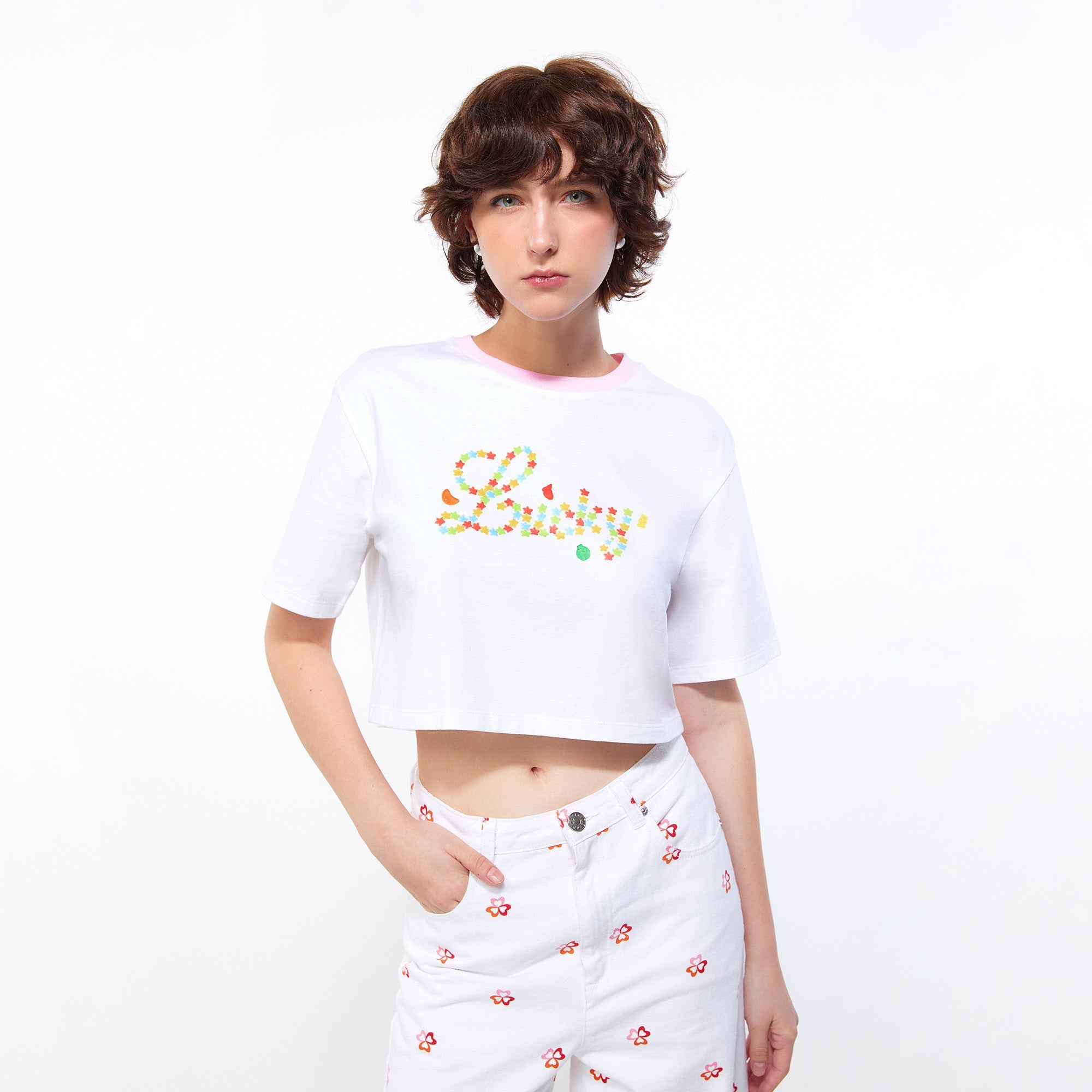 เสื้อยืด ทรงริงเกอร์ครอป Living Star White