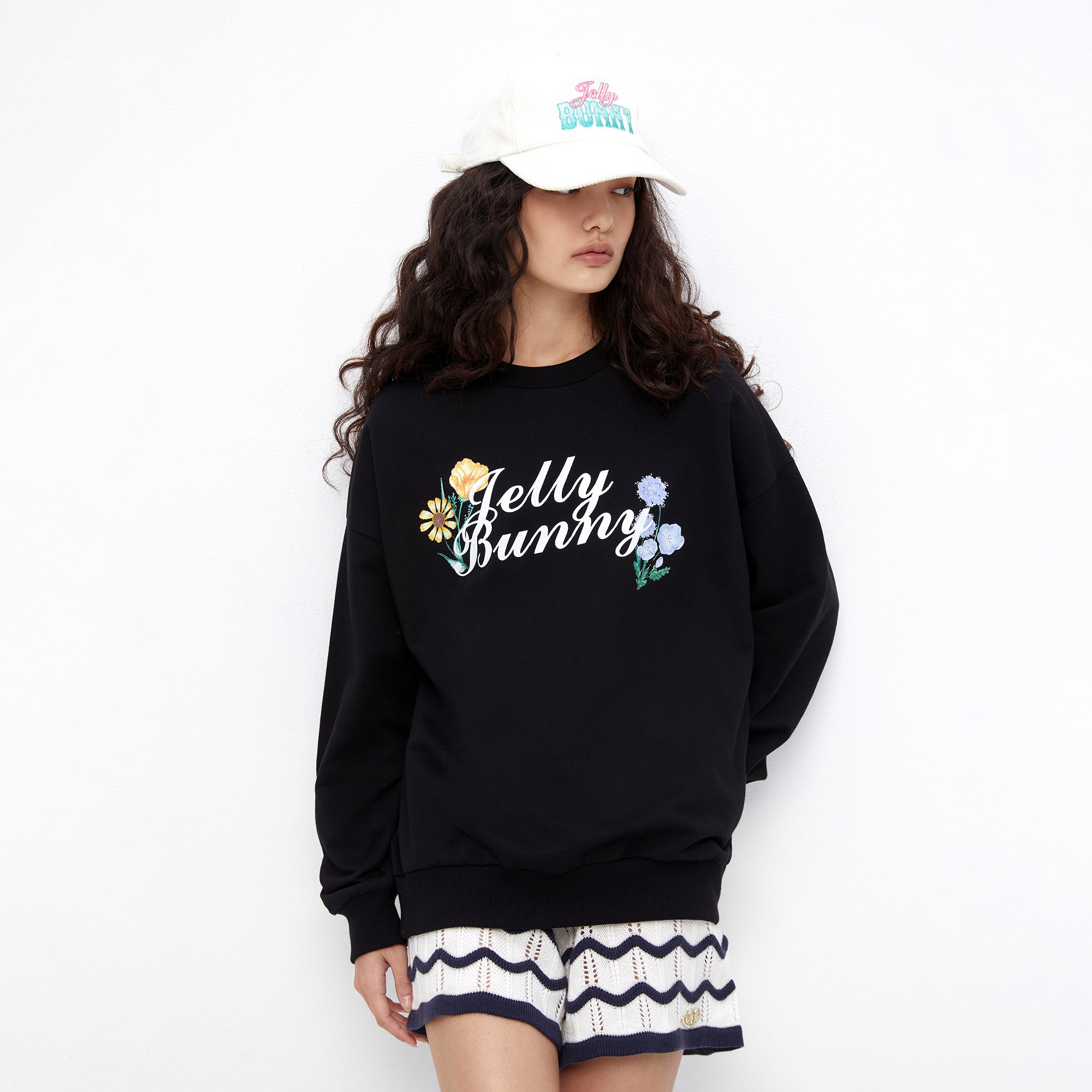 Jelly Bunny Bloom Pullover Black