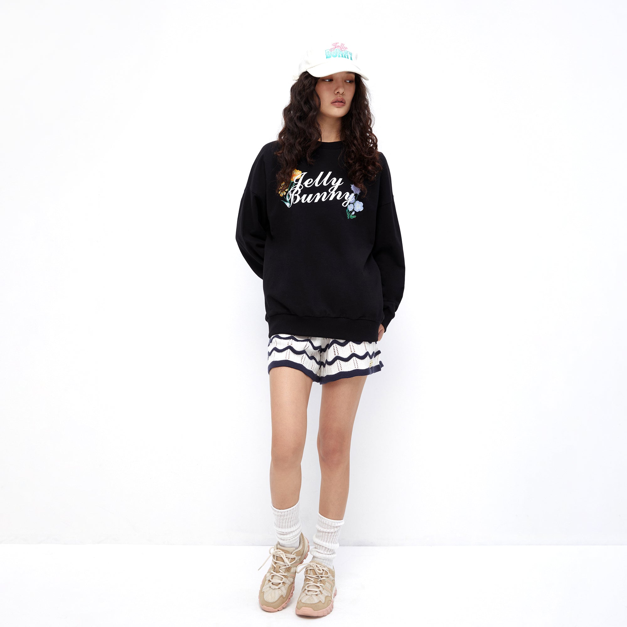 Jelly Bunny Bloom Pullover Black