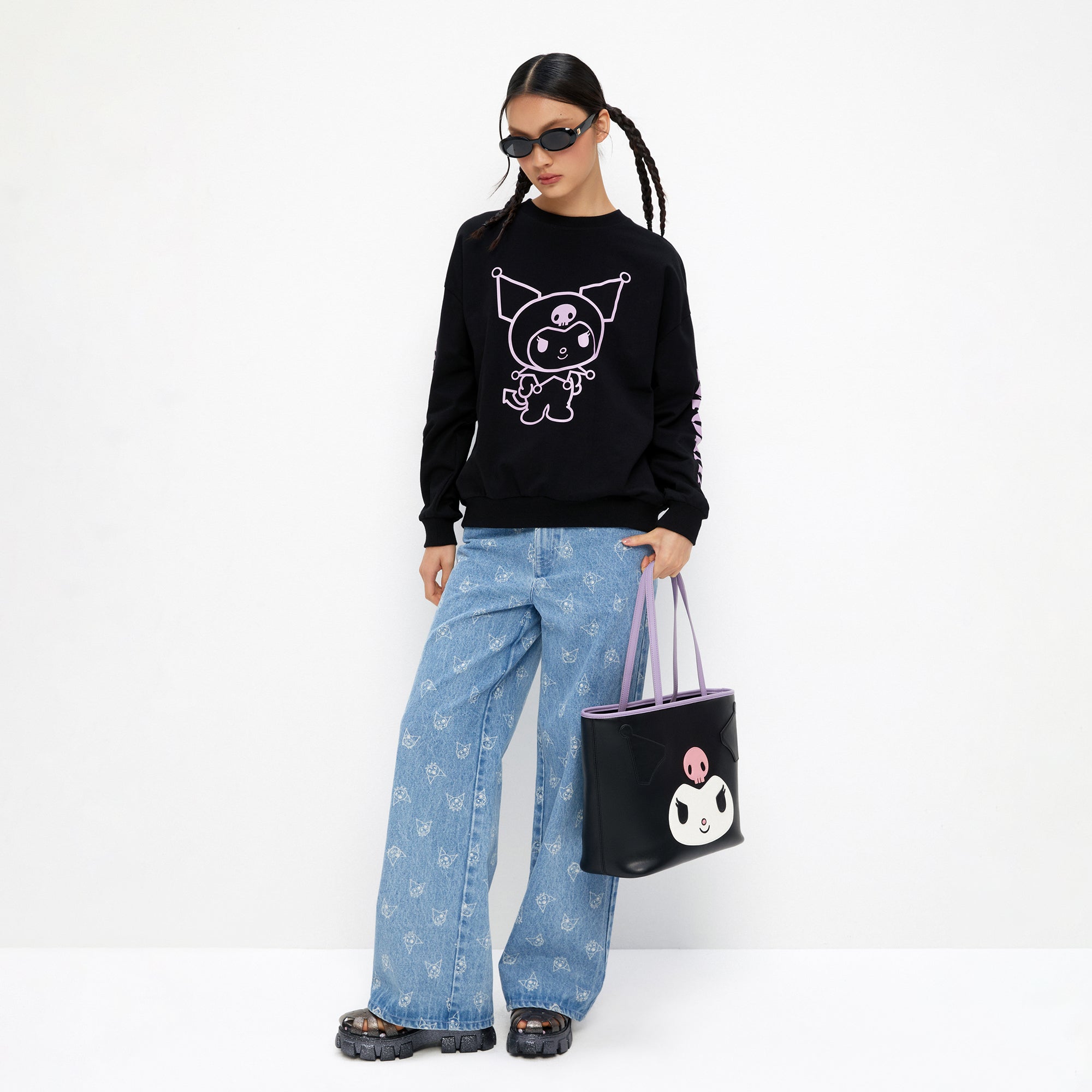 เสื้อพูลโอเวอร์พิมพ์ลายการ์ตูน Kuromi Black
