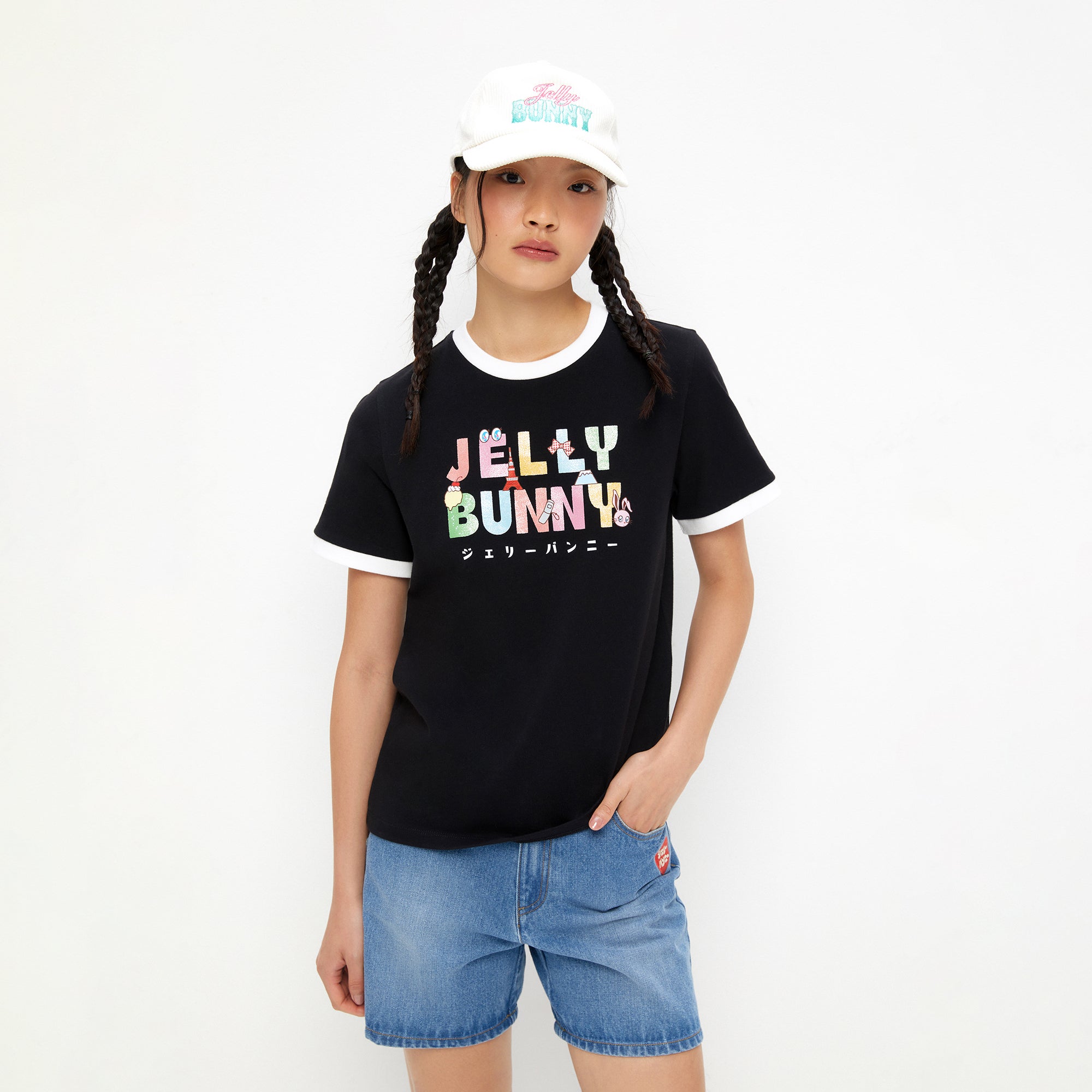 เสื้อยืดแขนสั้นพิมพ์ลาย Black