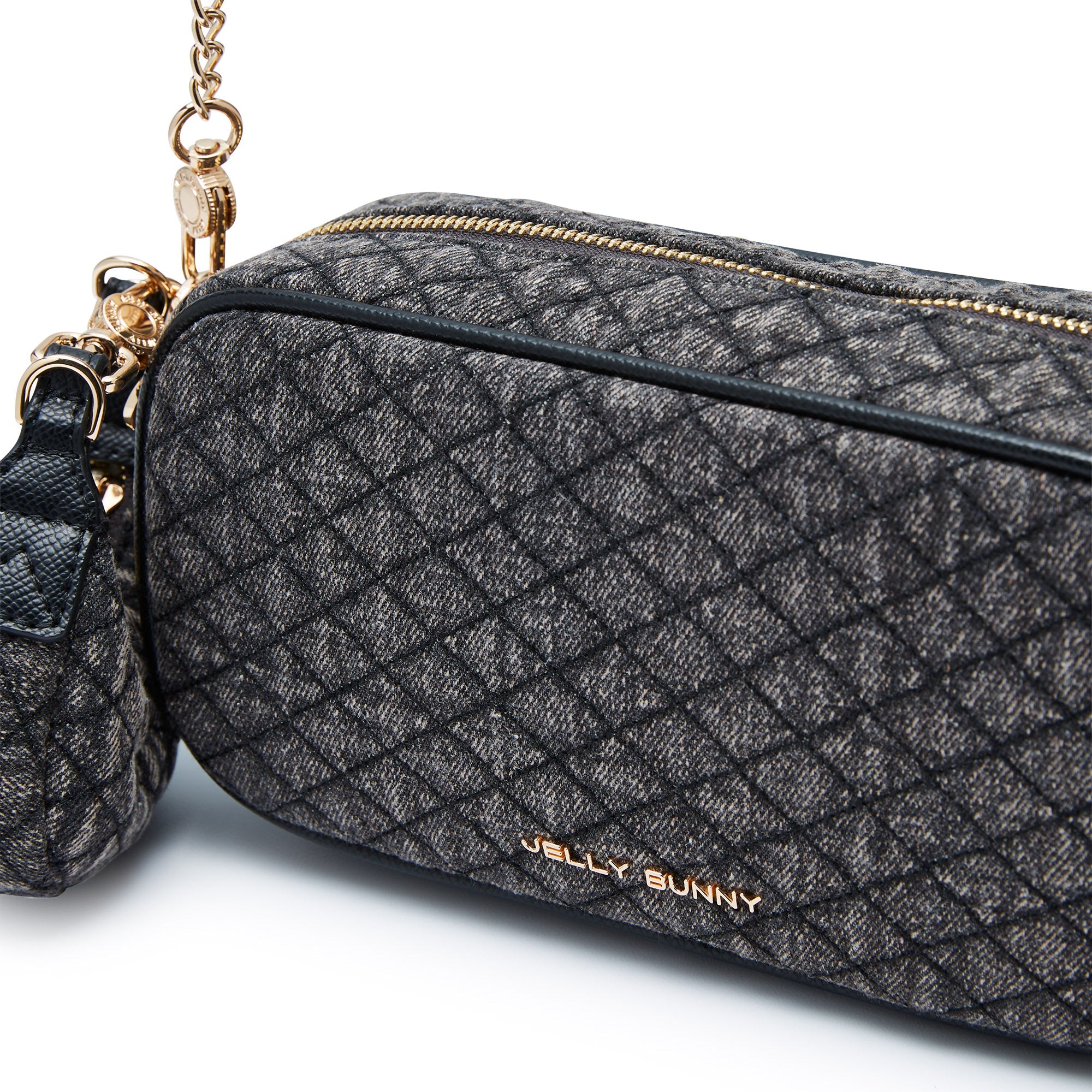 กระเป๋าสะพายข้าง Markis Black