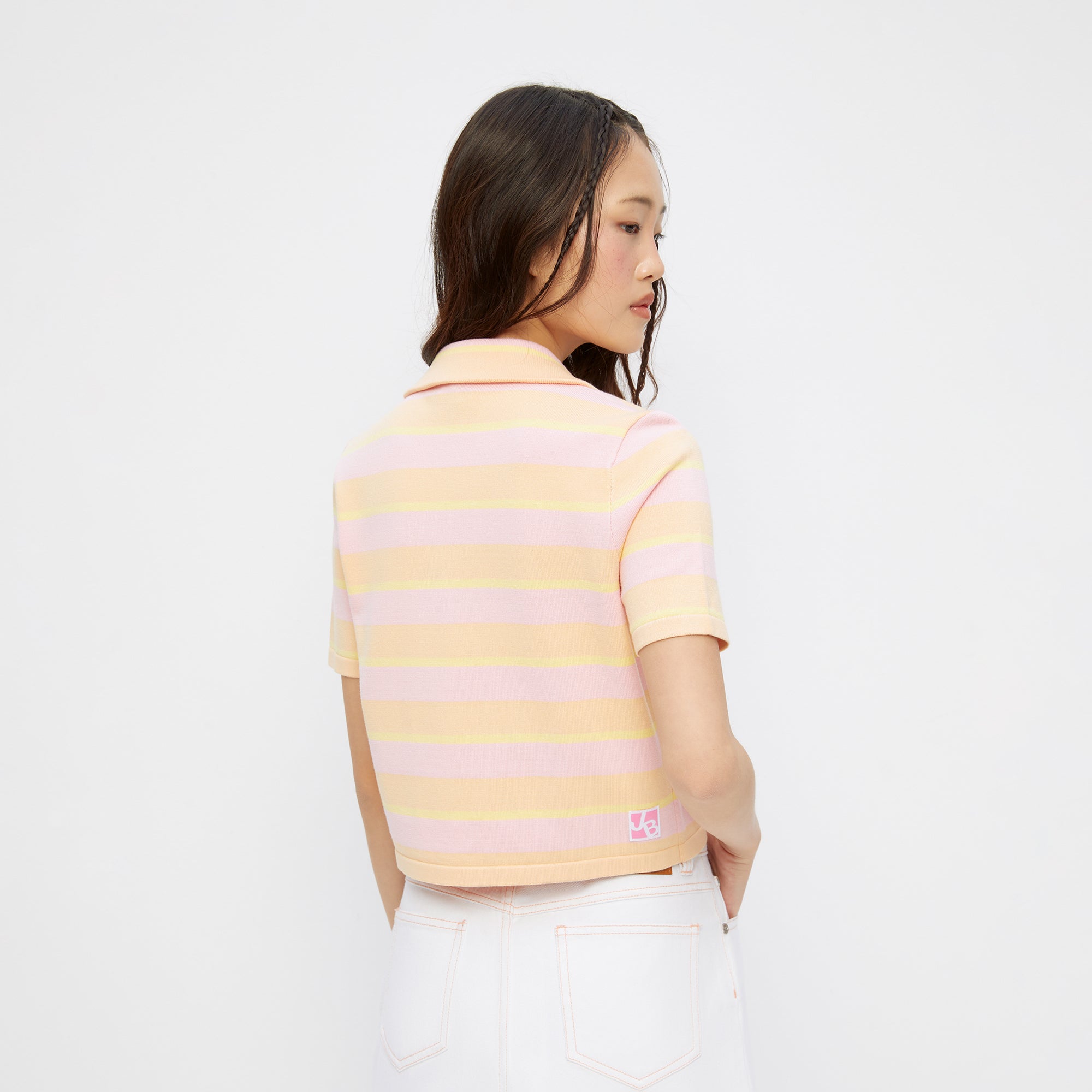 เสื้อแขนสั้นลายทางปักลาย