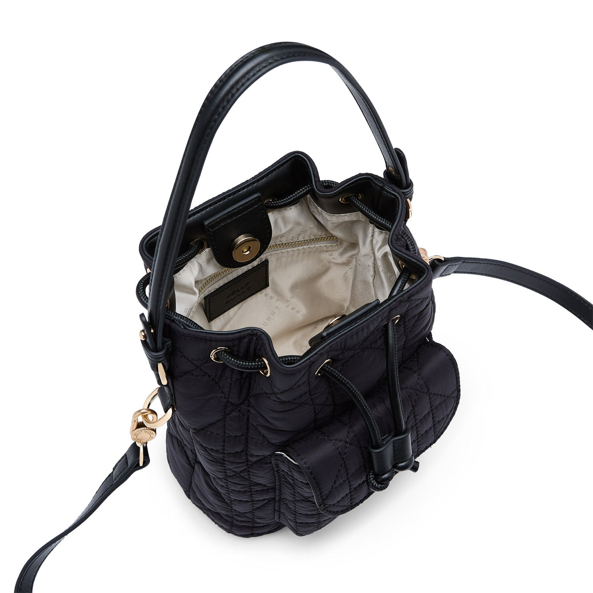 กระเป๋าทรงถัง Cente Black