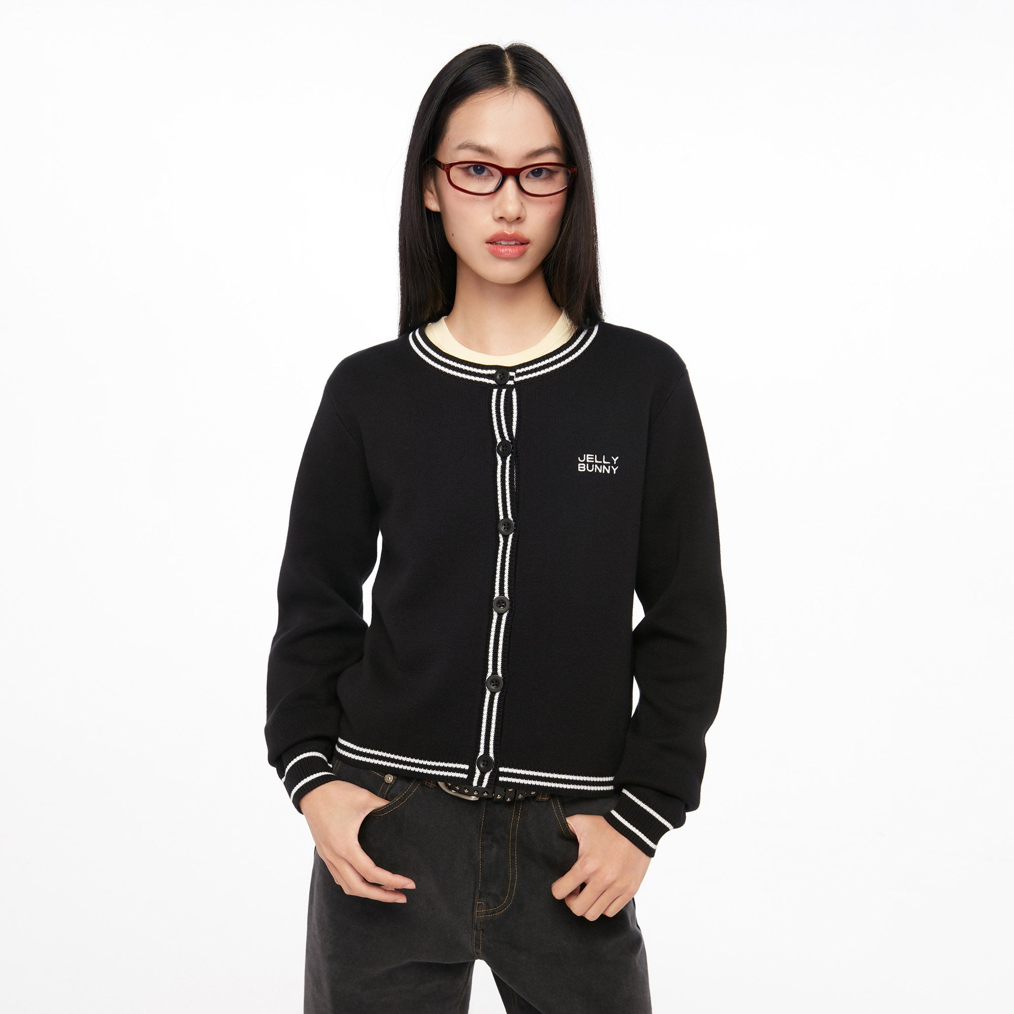 เสื้อคาร์ดิแกนแขนยาวปักโลโก้ Black