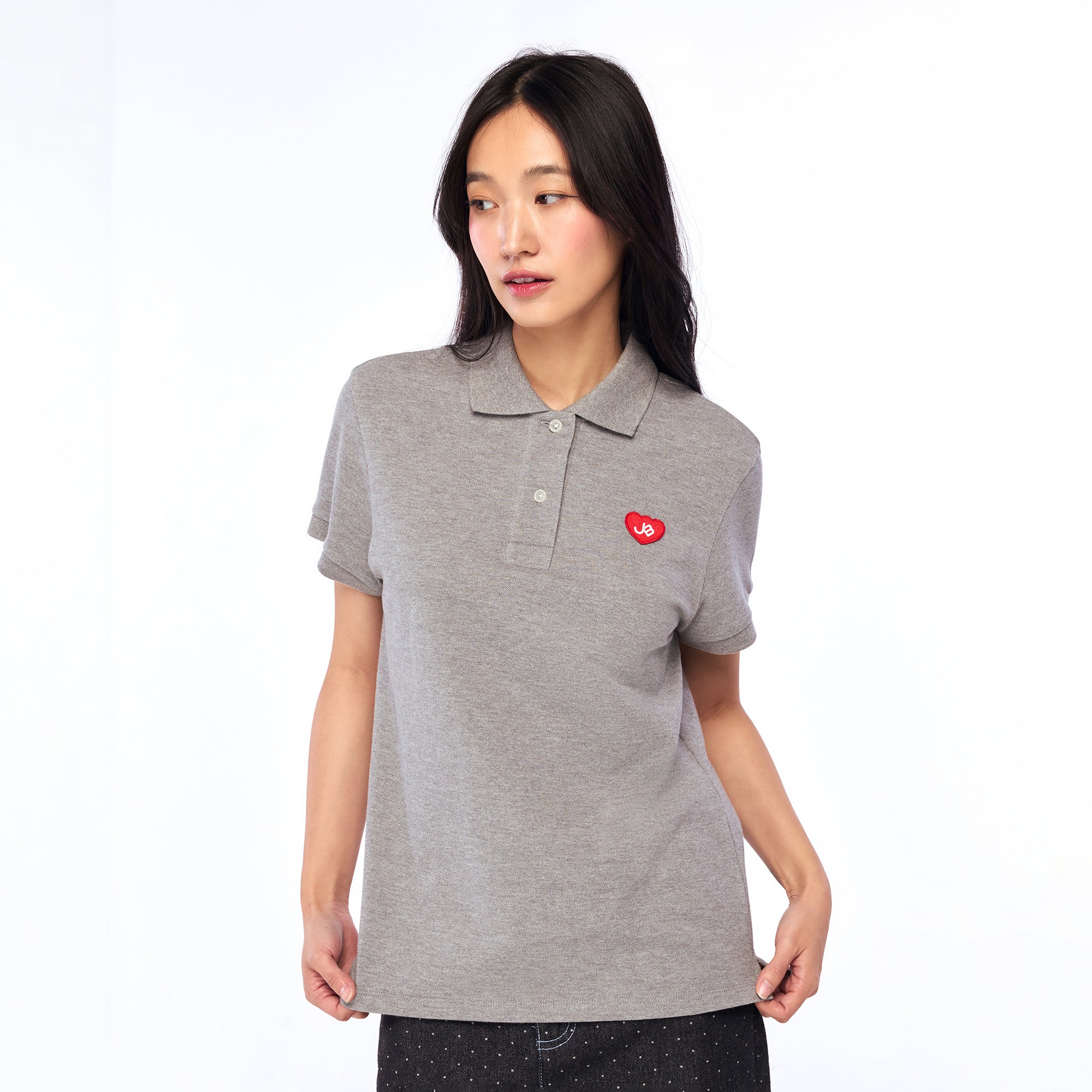 เสื้อโปโลแขนสั้นปักโลโก้ Grey