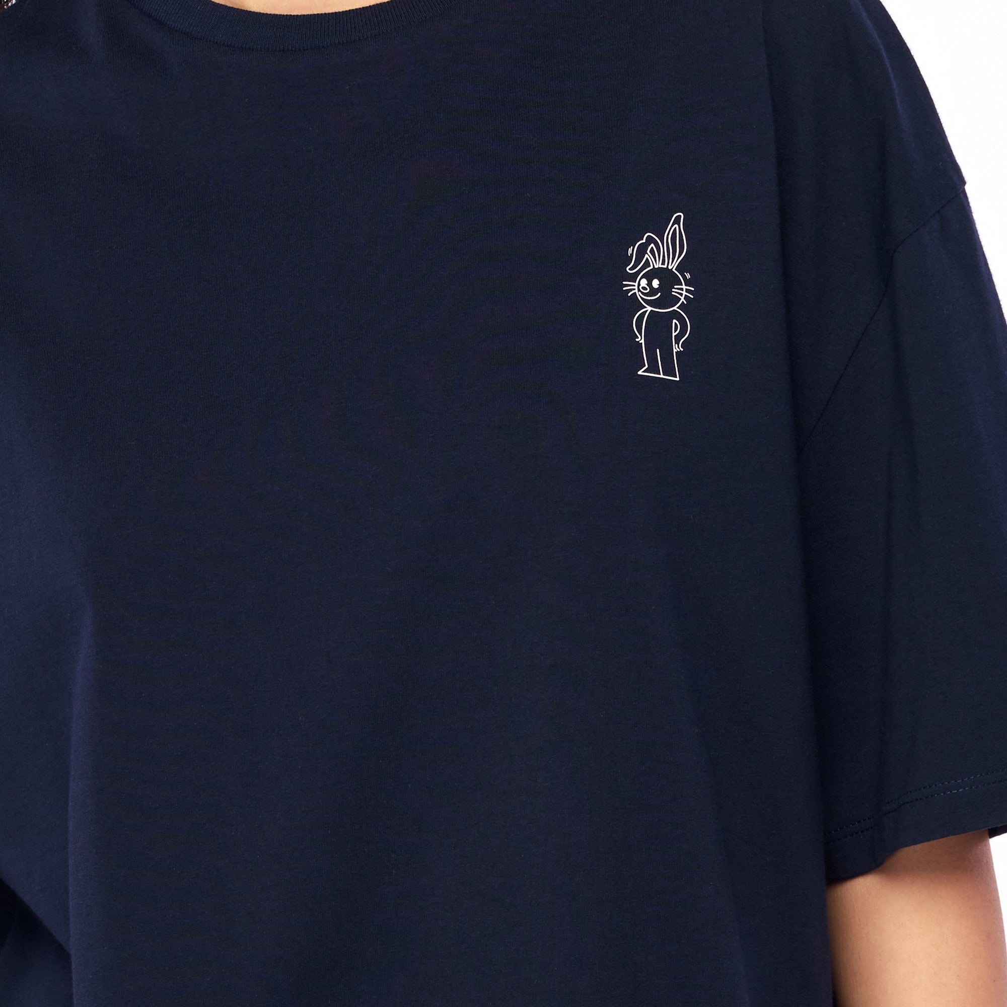 เสื้อยืดแขนสั้นปักโลโก้หัวใจ Navy