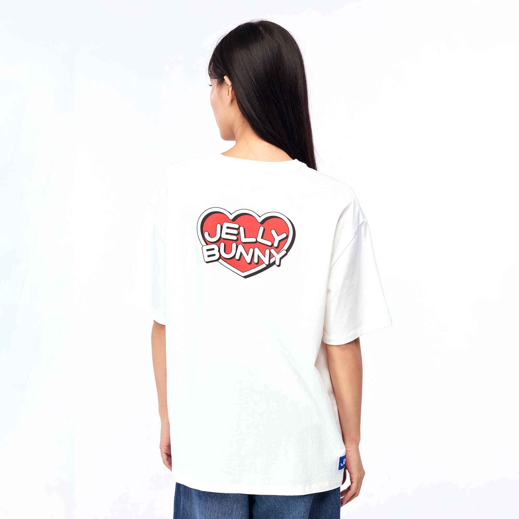 เสื้อยืดแขนสั้นปักโลโก้หัวใจ White