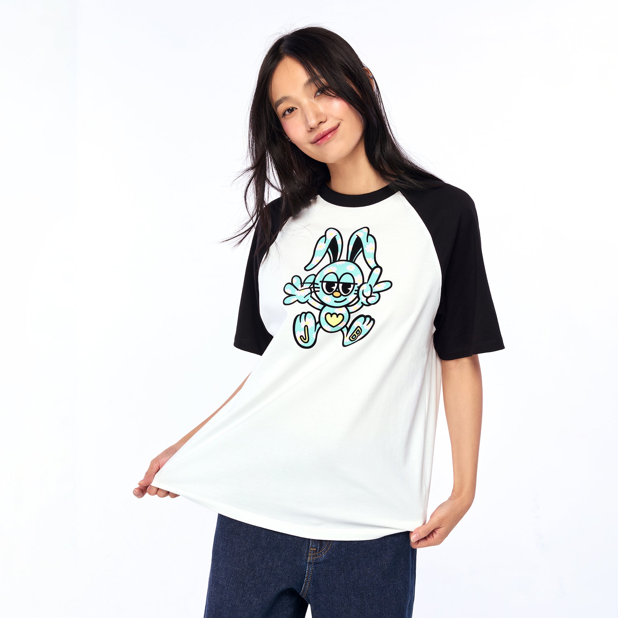 เสื้อยืดแขนสั้นพิมพ์ลายกราฟฟิค Jerme Black