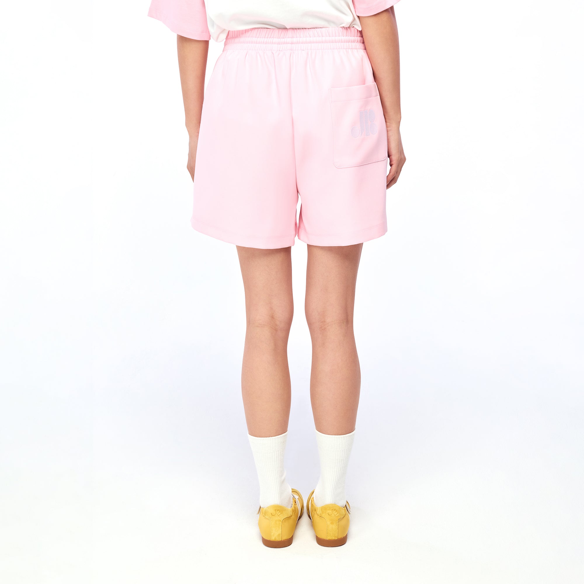 กางเกงขาสั้นปักโลโก้ Pink