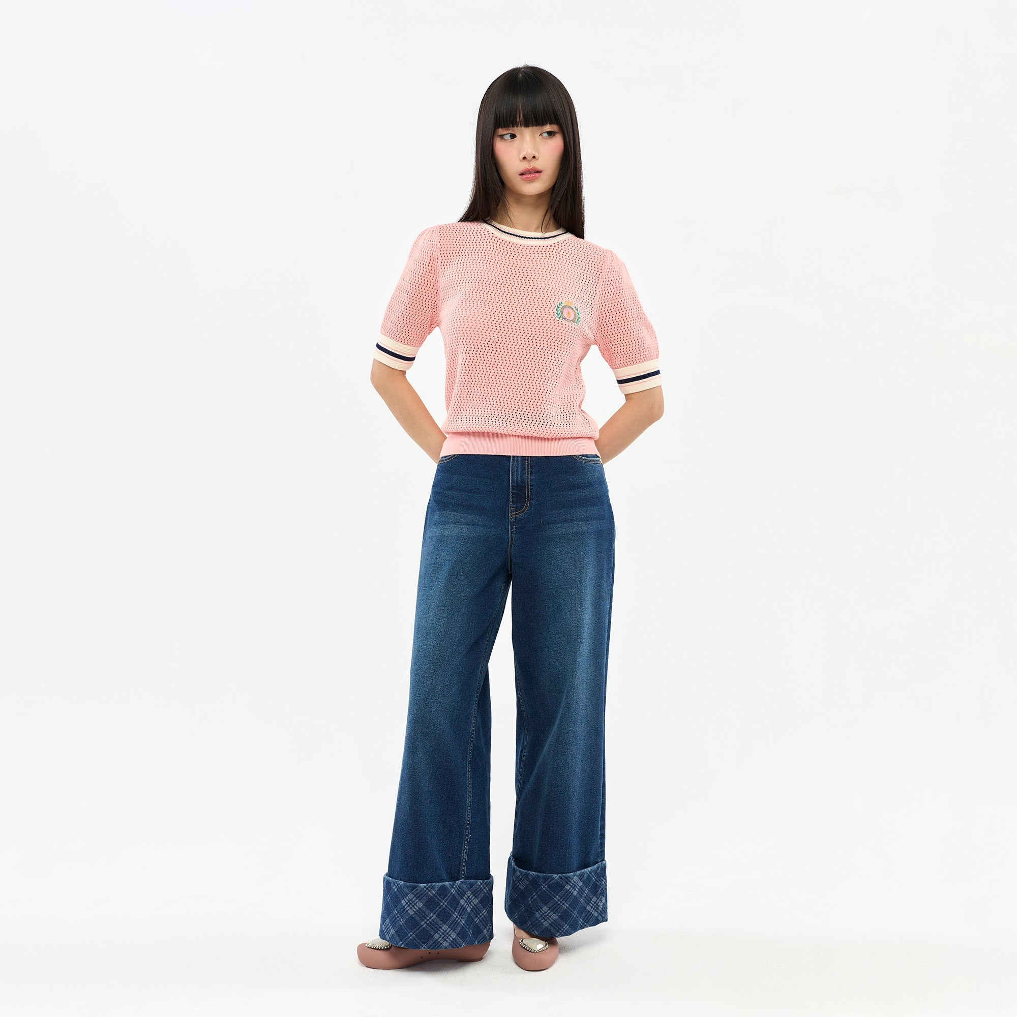 เสื้อถักแขนสั้นปักลาย Royal Club
 Pink