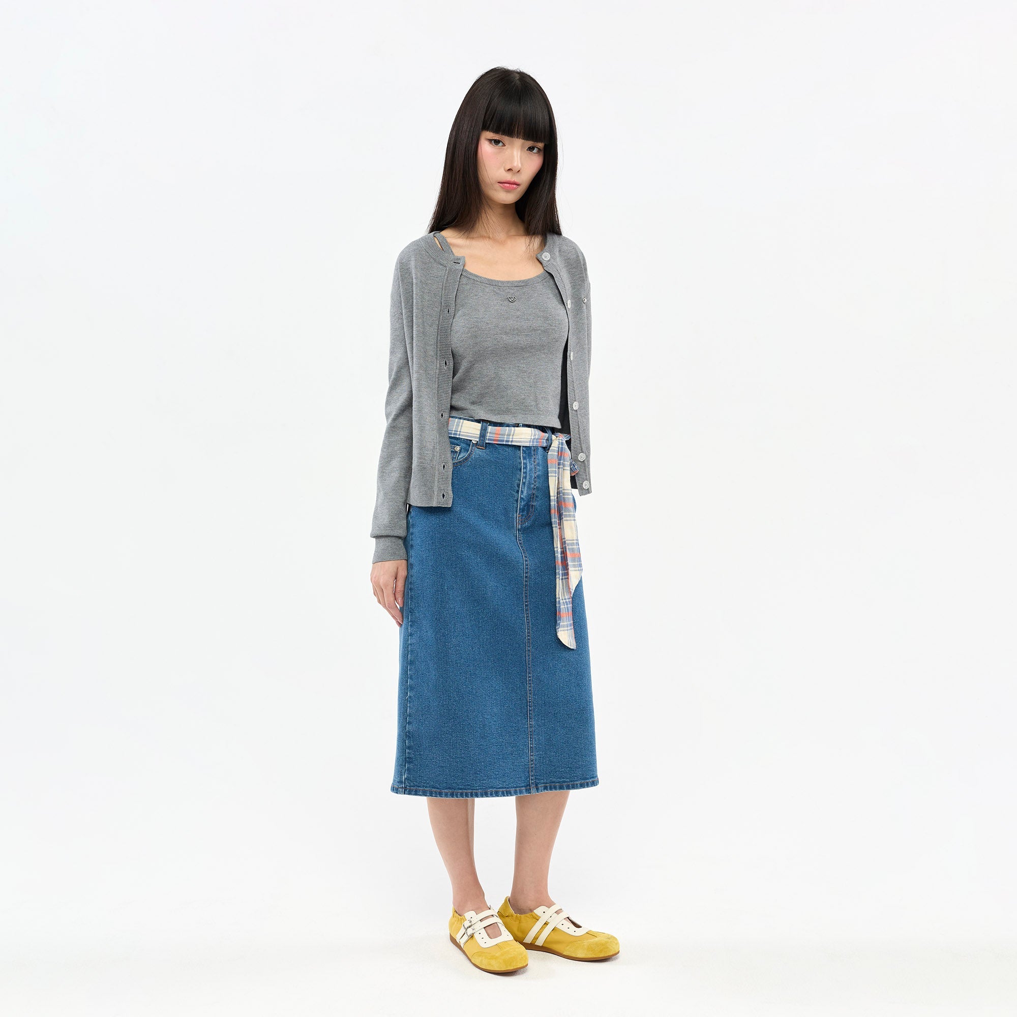 เซ็ตคาร์ดิแกนถักและเสื้อกล้ามถัก Grey