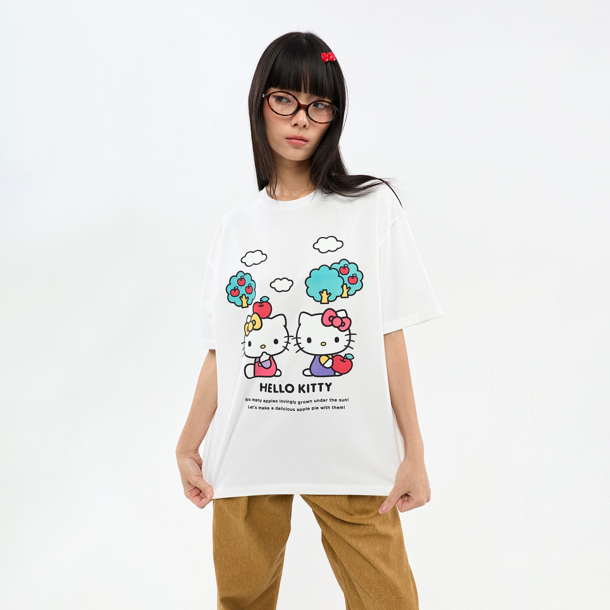 เสื้อยืดแขนสั้น Hello Kitty White