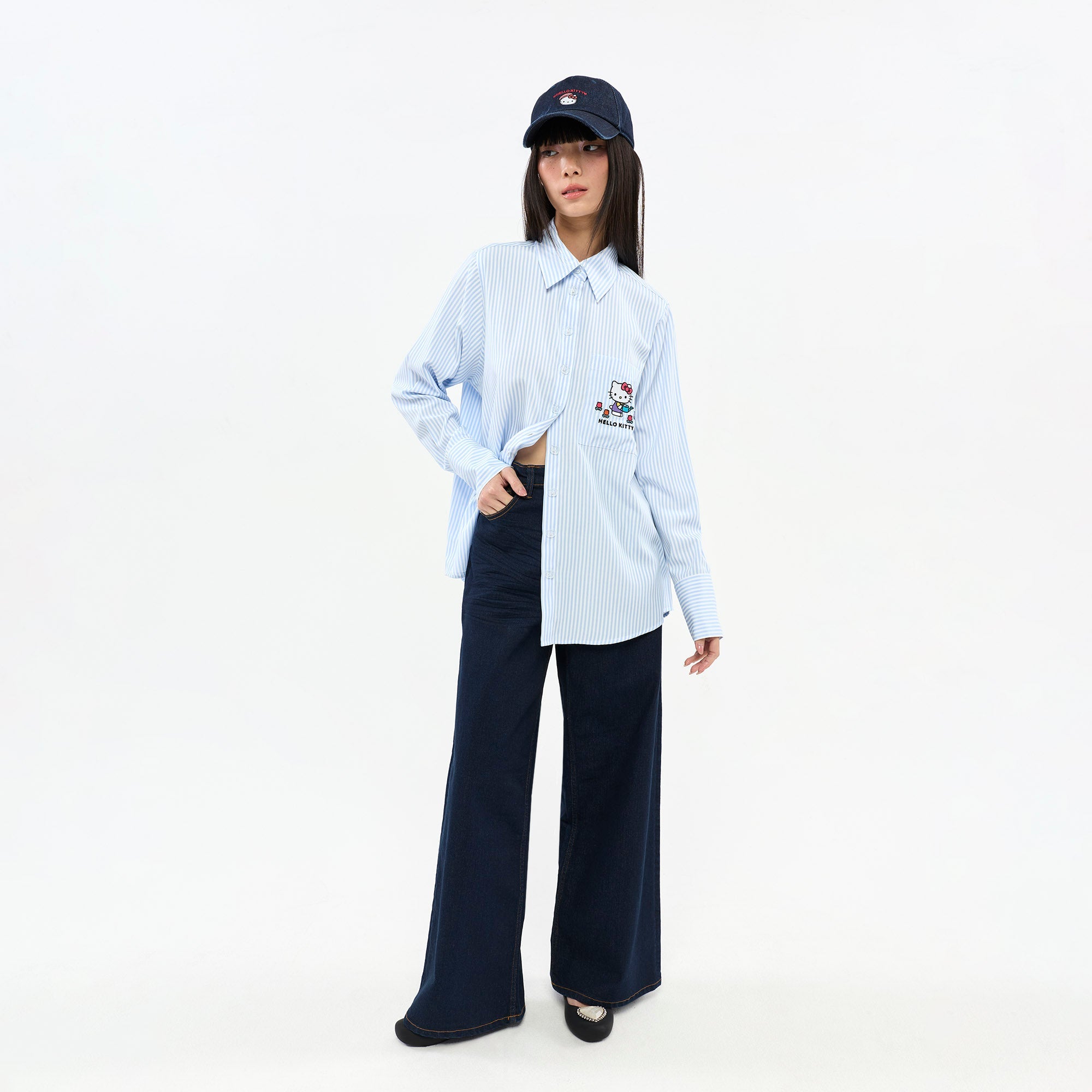 เสื้อเชิ้ตแขนยาวลายทาง Hello Kitty Blue