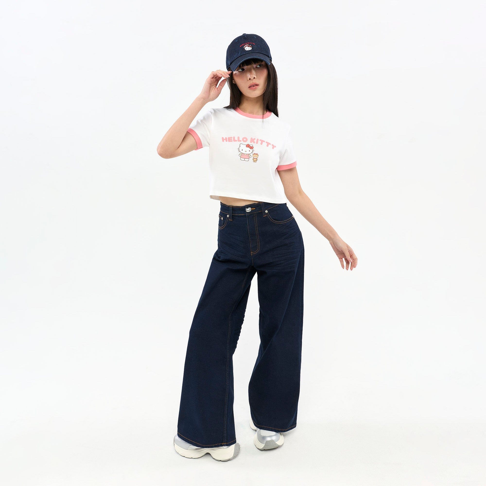 เสื้อยืดแขนสั้น Hello Kitty White