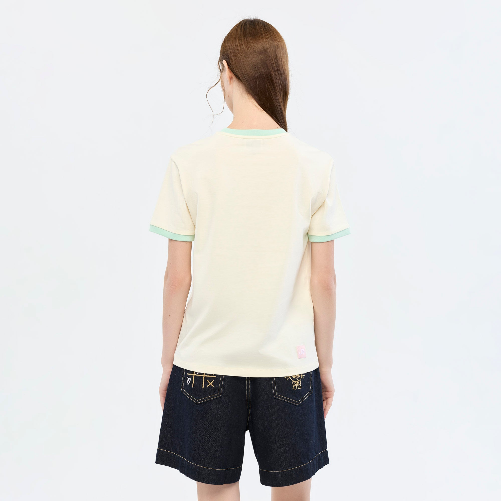 Worldwide Graphic T-Shirt Cream